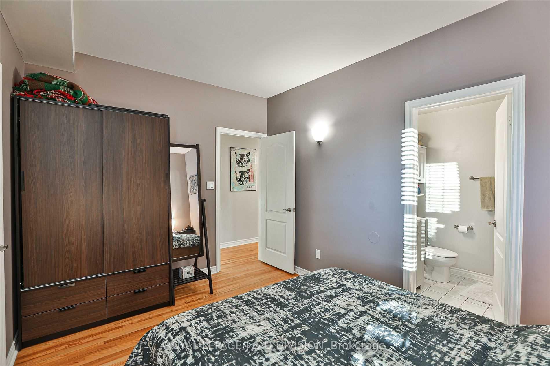 Photo 7 of 78B Coxwell Avenue, Toronto, Greenwood-Coxwell — HOMEH