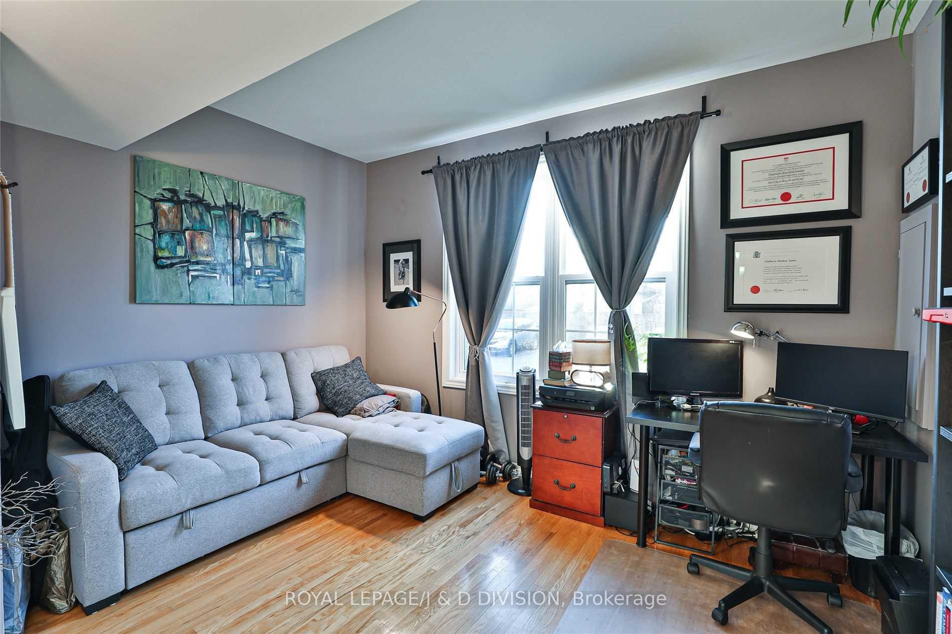 Photo 15 of 78B Coxwell Avenue, Toronto, Greenwood-Coxwell — HOMEH