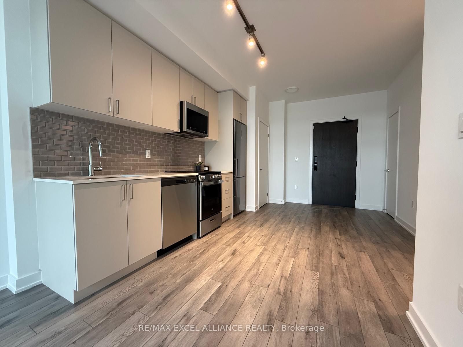 Photo 12 of Unit 801, 1005 Dundas Street E, Oakville, Joshua Meadows — HOMEH