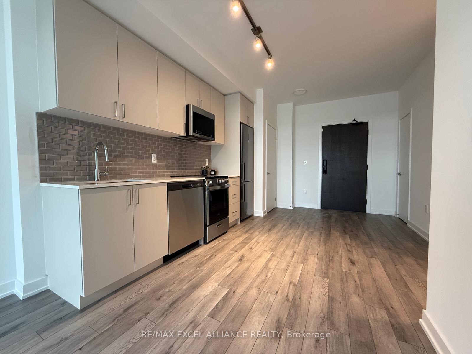 Photo 11 of Unit 801, 1005 Dundas Street E, Oakville, Joshua Meadows — HOMEH