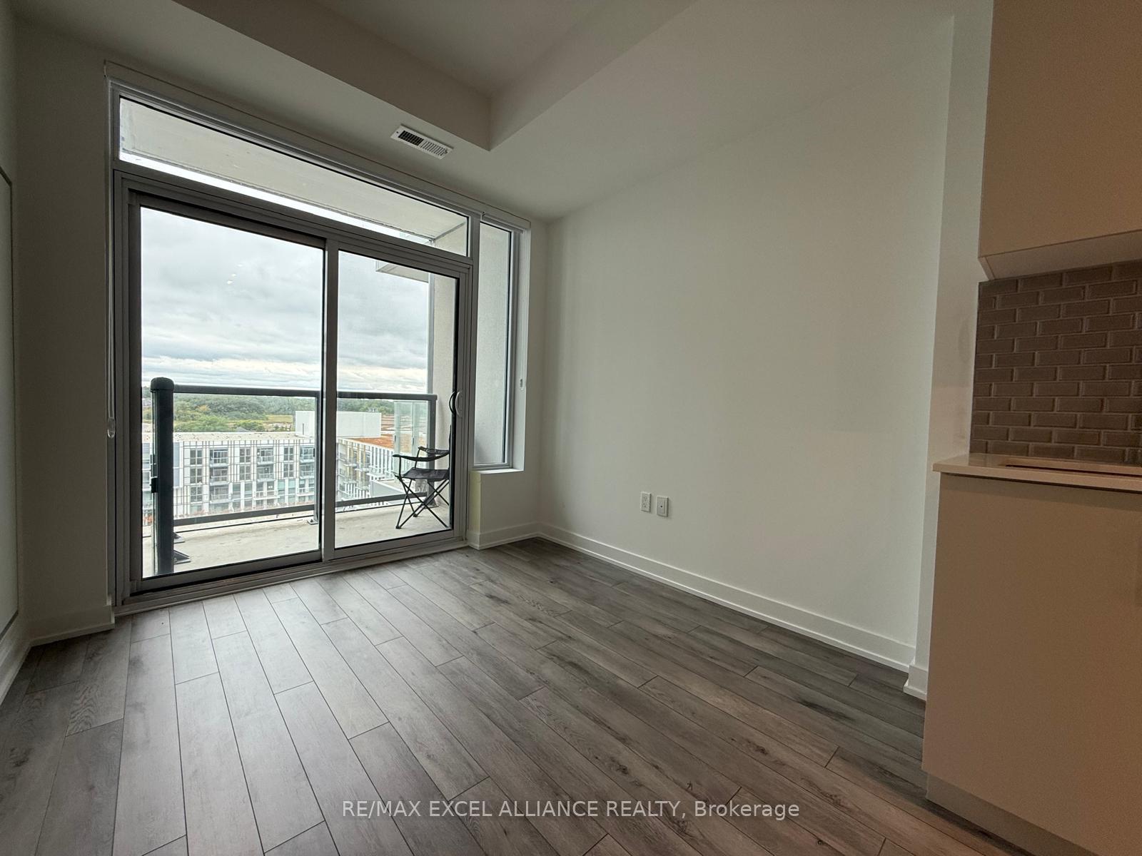 Photo 14 of Unit 801, 1005 Dundas Street E, Oakville, Joshua Meadows — HOMEH