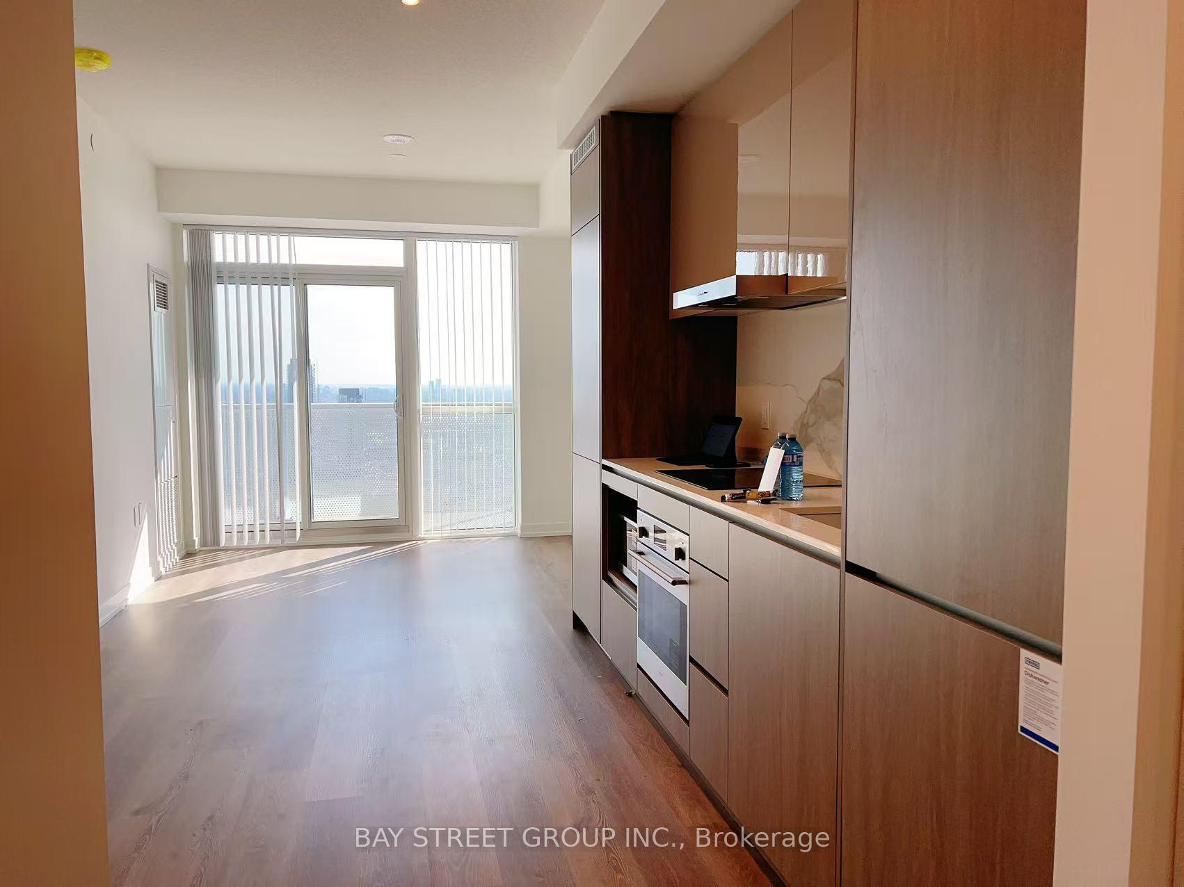 Photo 5 of Unit 4208, 28 Interchange Way, Vaughan, Vaughan Corporate Centre — HOMEH