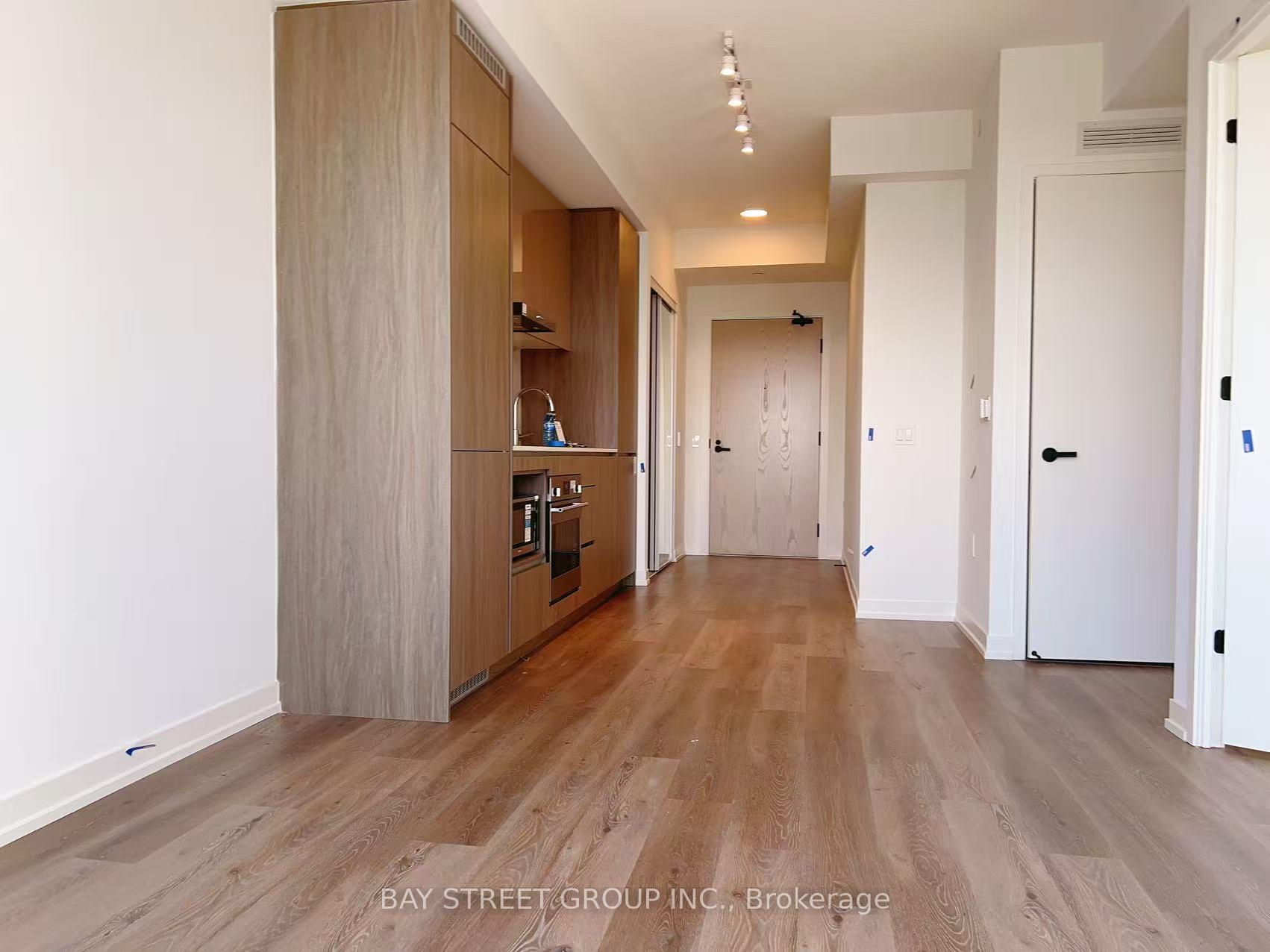 Photo 3 of Unit 4208, 28 Interchange Way, Vaughan, Vaughan Corporate Centre — HOMEH