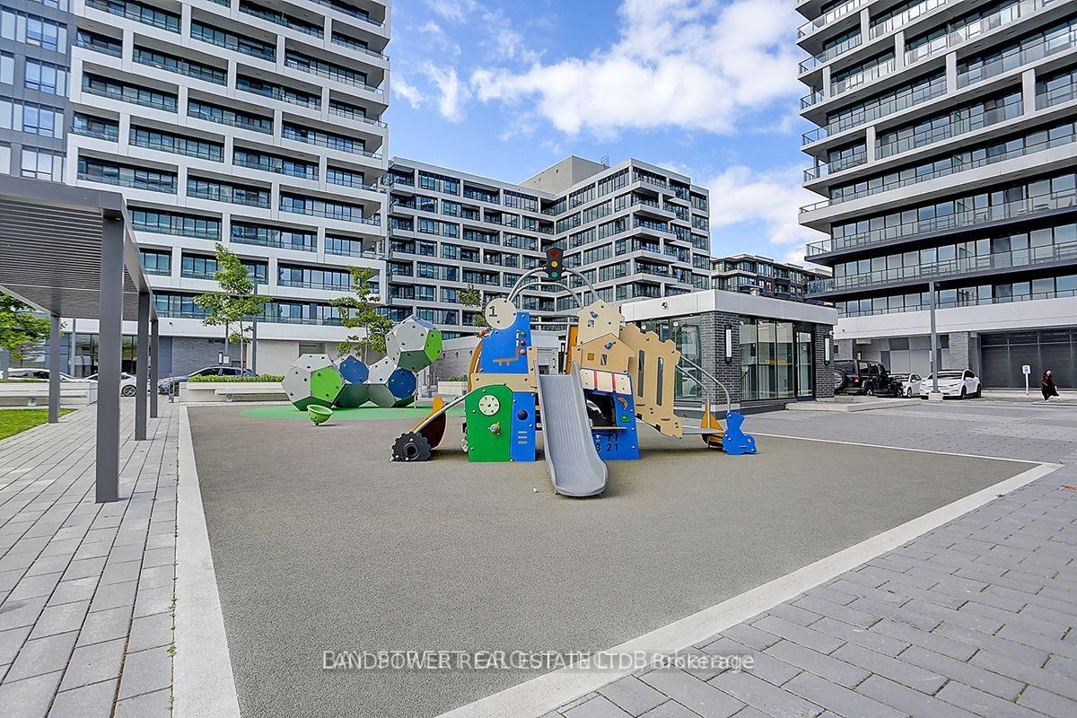 Photo 9 of Unit 4111, 8 Water Walk Drive, Markham, Unionville — HOMEH