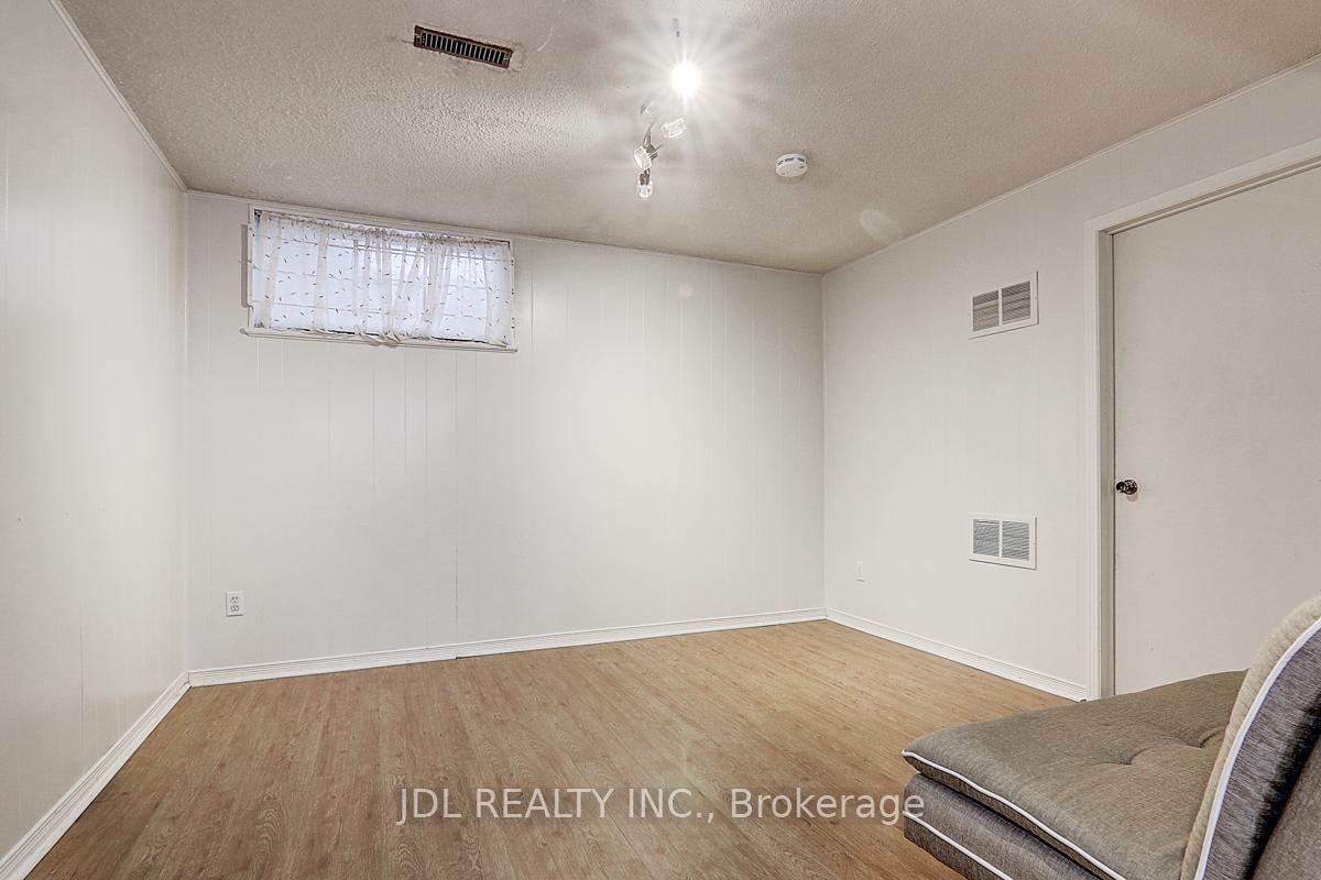 Photo 2 of Unit 65, 653 Village Parkway, Markham, Unionville — HOMEH