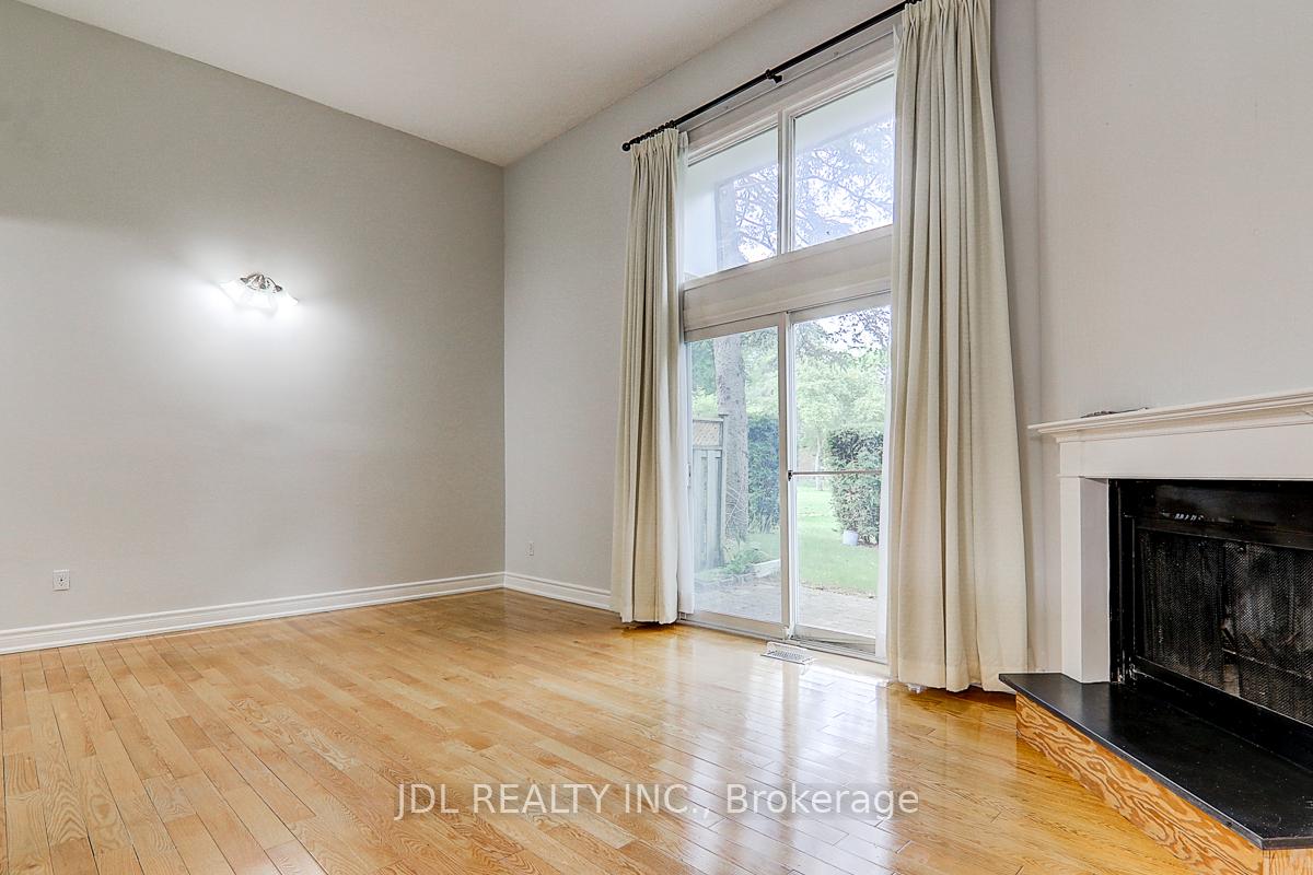 Photo 6 of Unit 65, 653 Village Parkway, Markham, Unionville — HOMEH