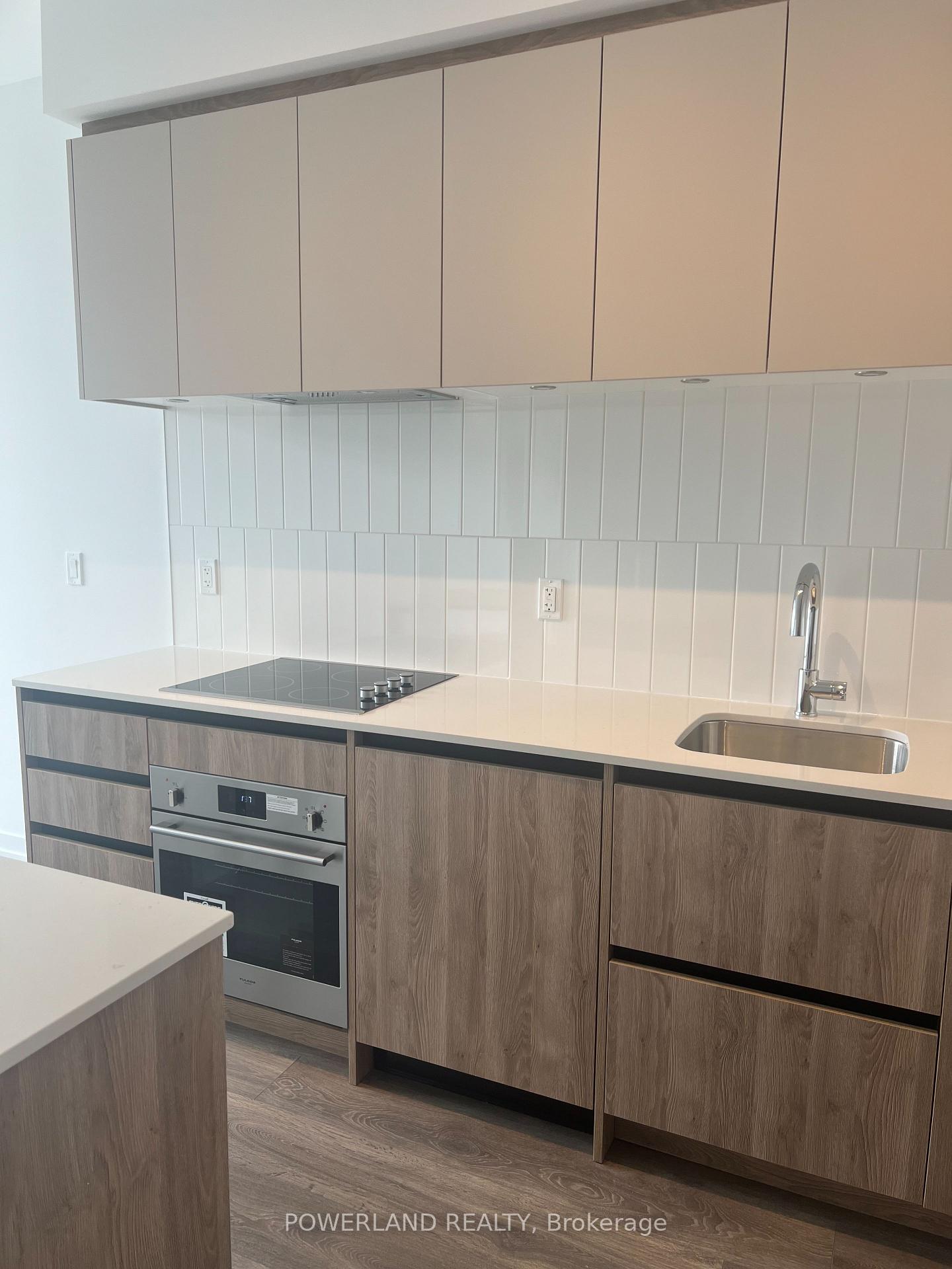 Photo 2 of Unit 525, 8 Beverley Glen Boulevard, Vaughan, Beverley Glen — HOMEH
