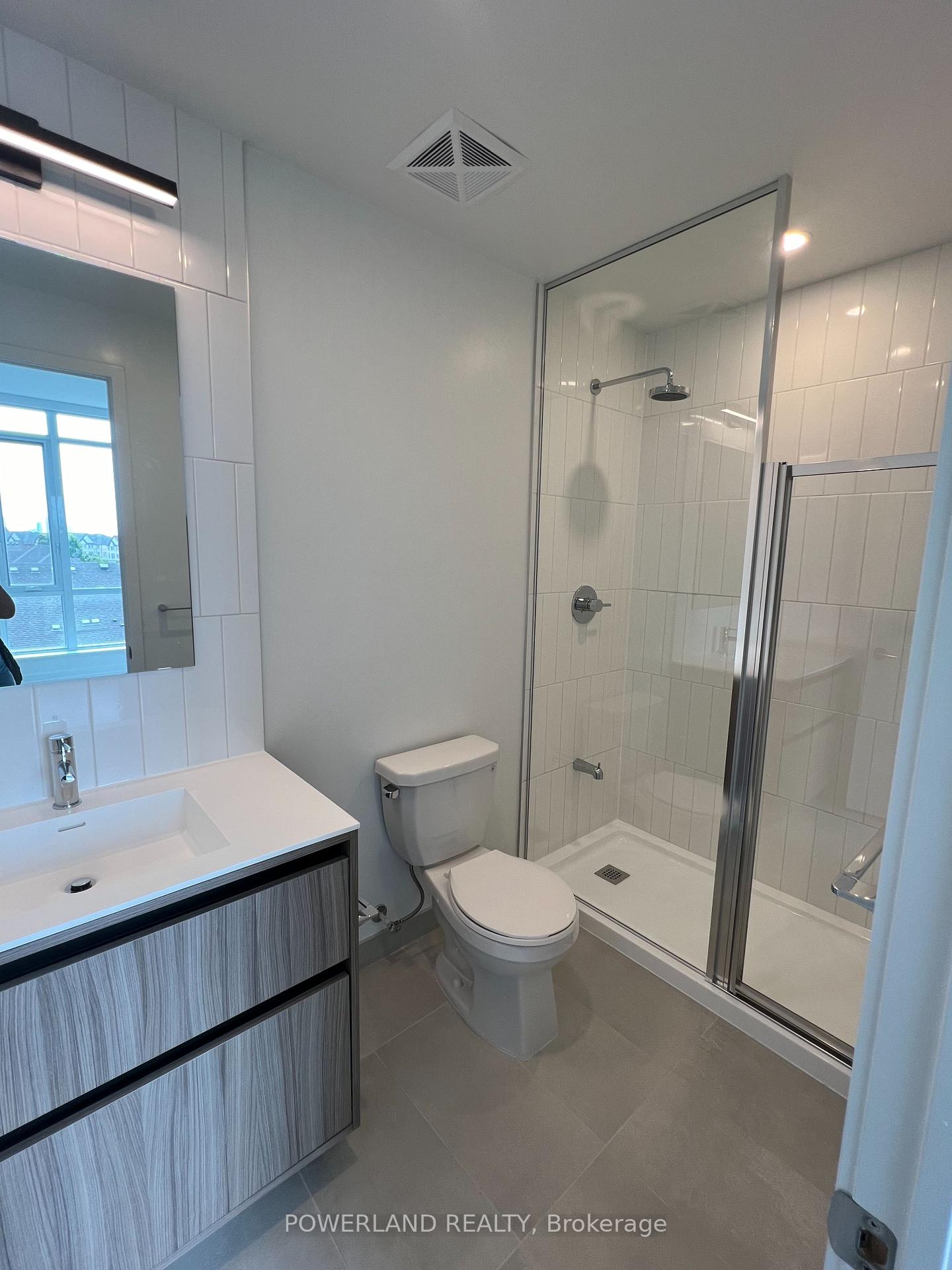 Photo 3 of Unit 525, 8 Beverley Glen Boulevard, Vaughan, Beverley Glen — HOMEH