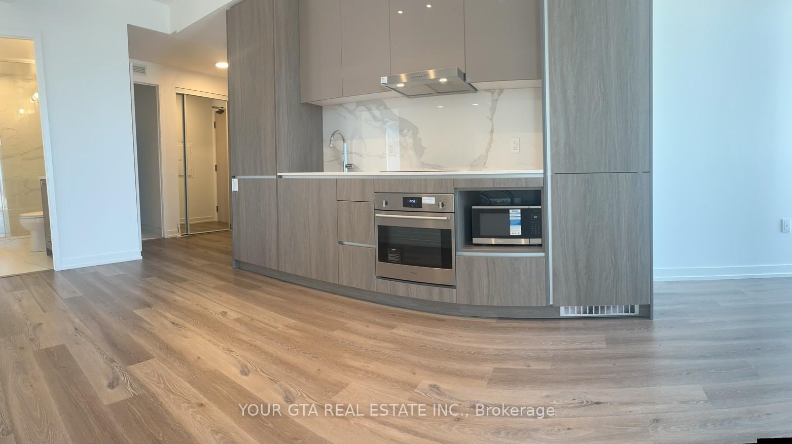 Photo 5 of Unit 2912, 28 Interchange Way, Vaughan, Vaughan Corporate Centre — HOMEH