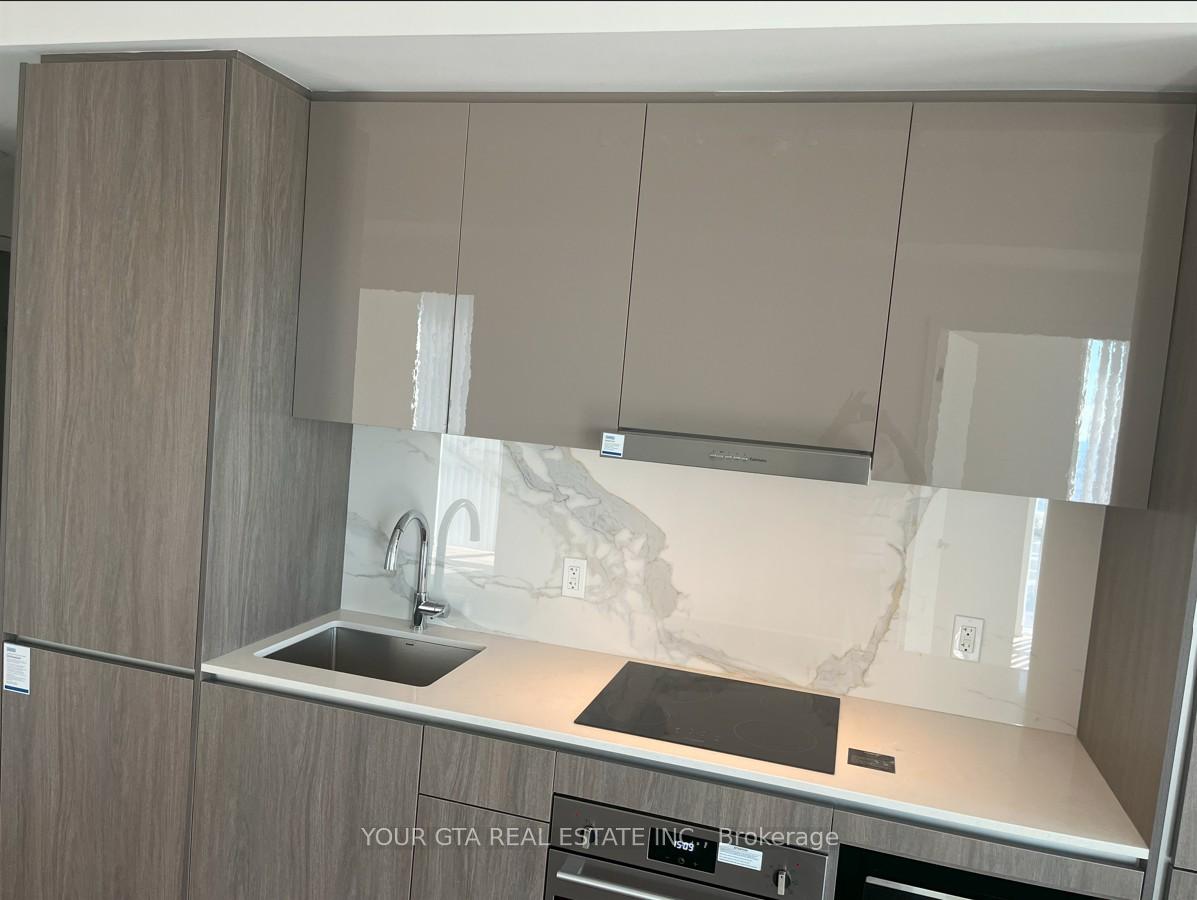 Photo 7 of Unit 2912, 28 Interchange Way, Vaughan, Vaughan Corporate Centre — HOMEH