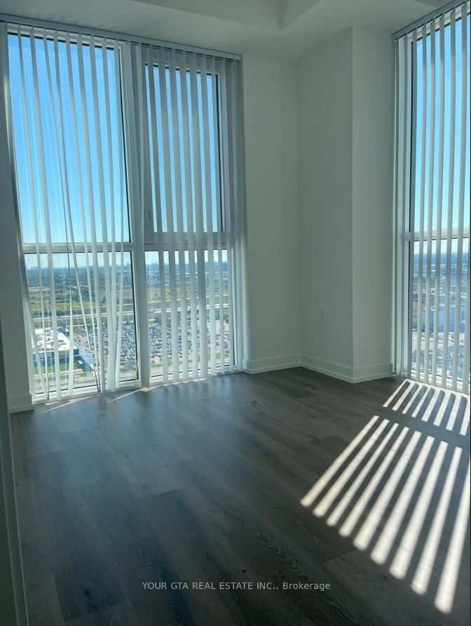 Photo 18 of Unit 2912, 28 Interchange Way, Vaughan, Vaughan Corporate Centre — HOMEH