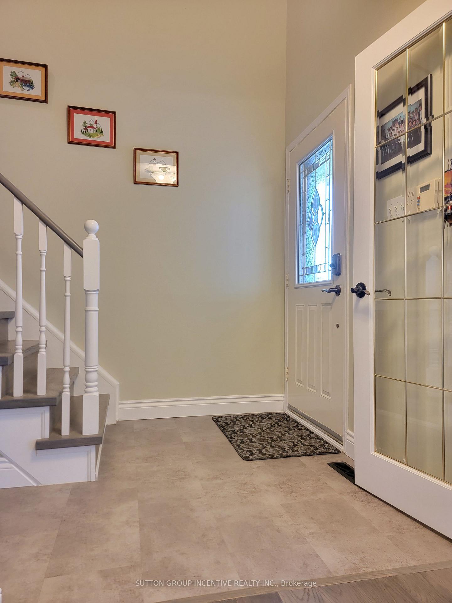 Photo 17 of 92 Sundew Drive, Barrie, Holly — HOMEH