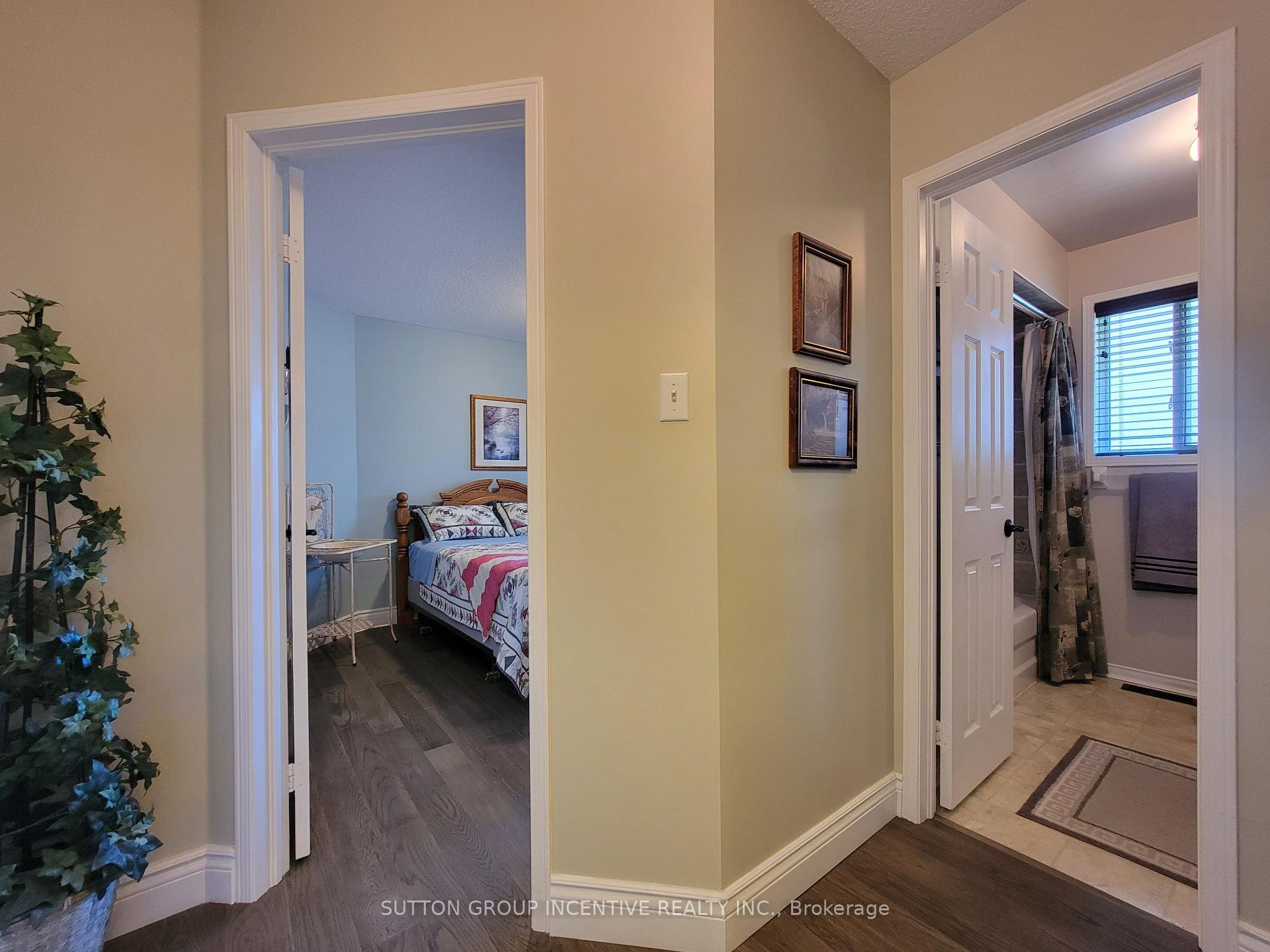 Photo 28 of 92 Sundew Drive, Barrie, Holly — HOMEH