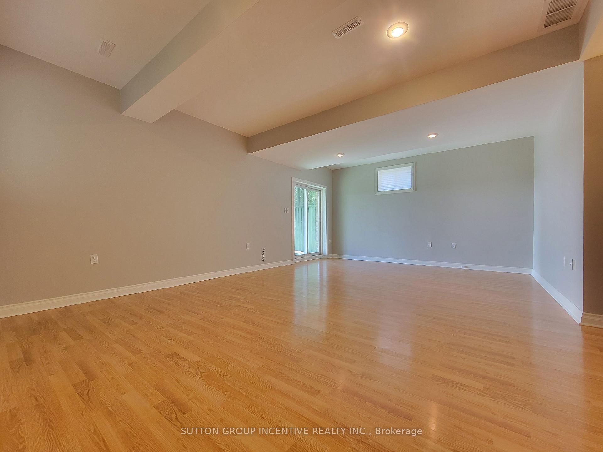 Photo 40 of 92 Sundew Drive, Barrie, Holly — HOMEH