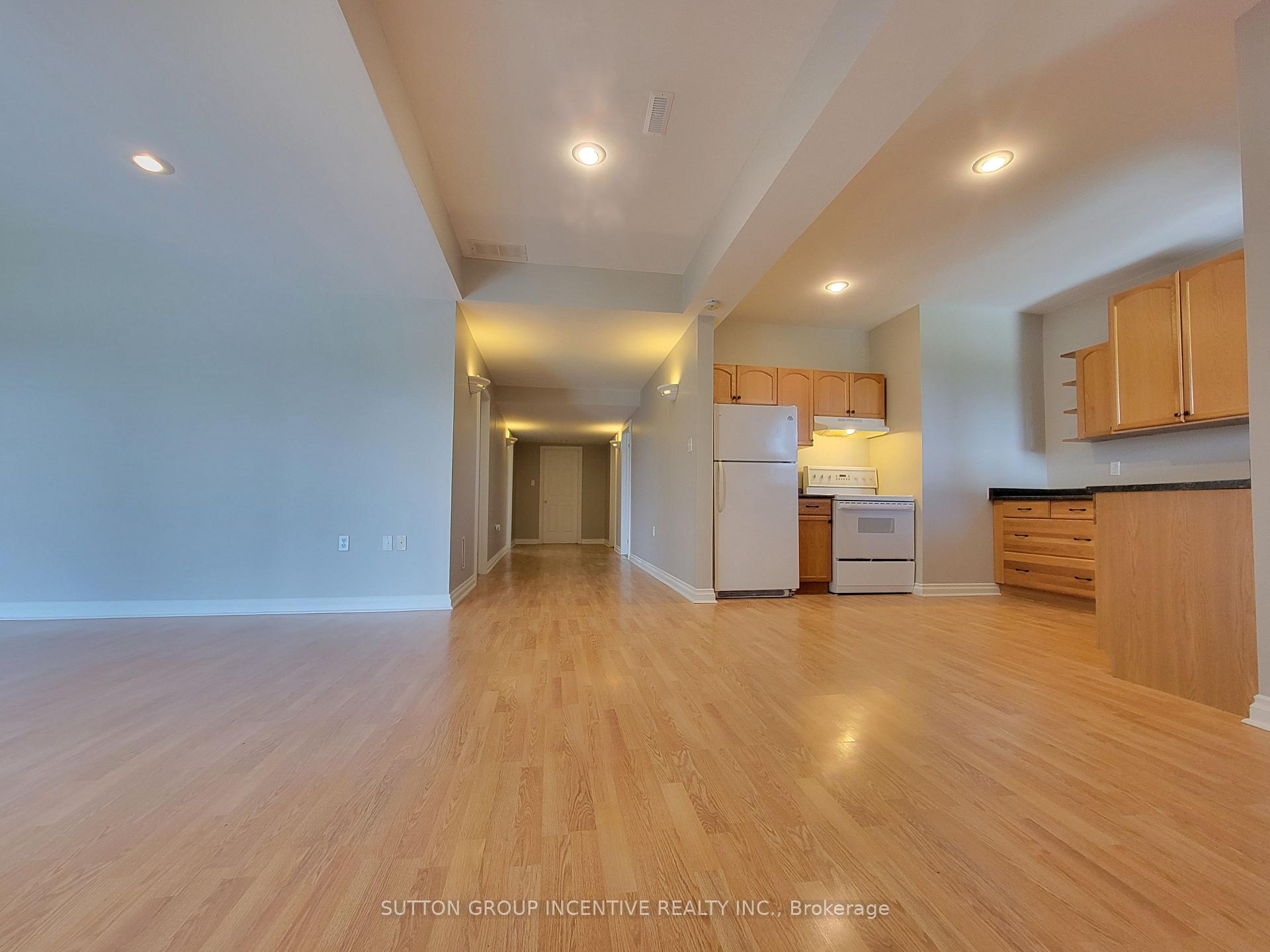 Photo 41 of 92 Sundew Drive, Barrie, Holly — HOMEH