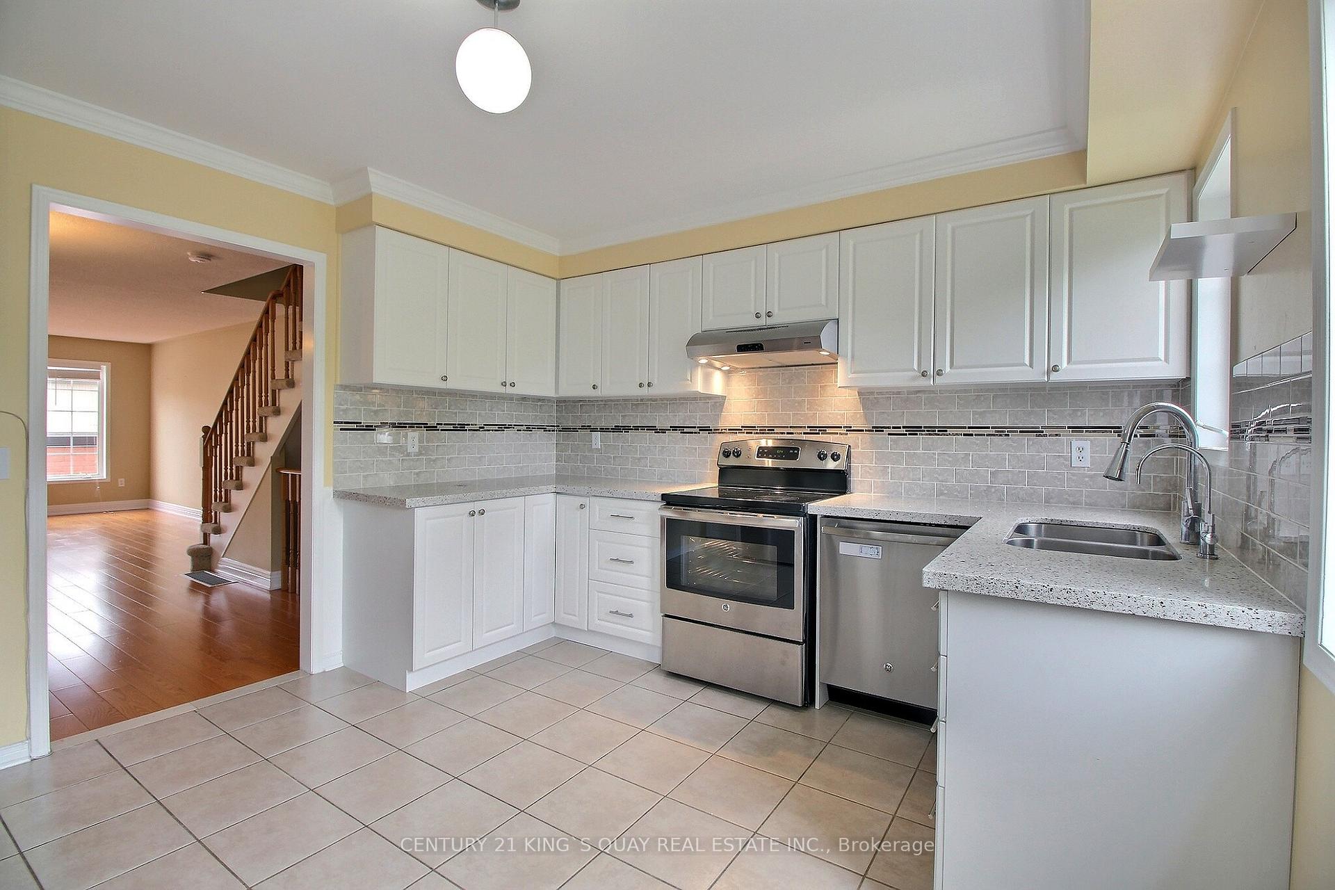 Photo 3 of Unit 31, 1100 Begley Street, Pickering, Bay Ridges — HOMEH