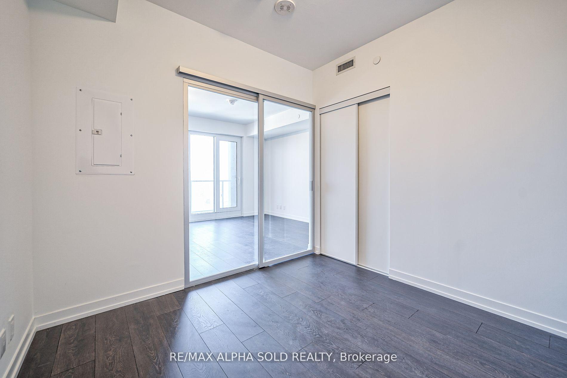 Photo 2 of Unit 1108, 2020 Bathurst Street, Toronto, Humewood-Cedarvale — HOMEH