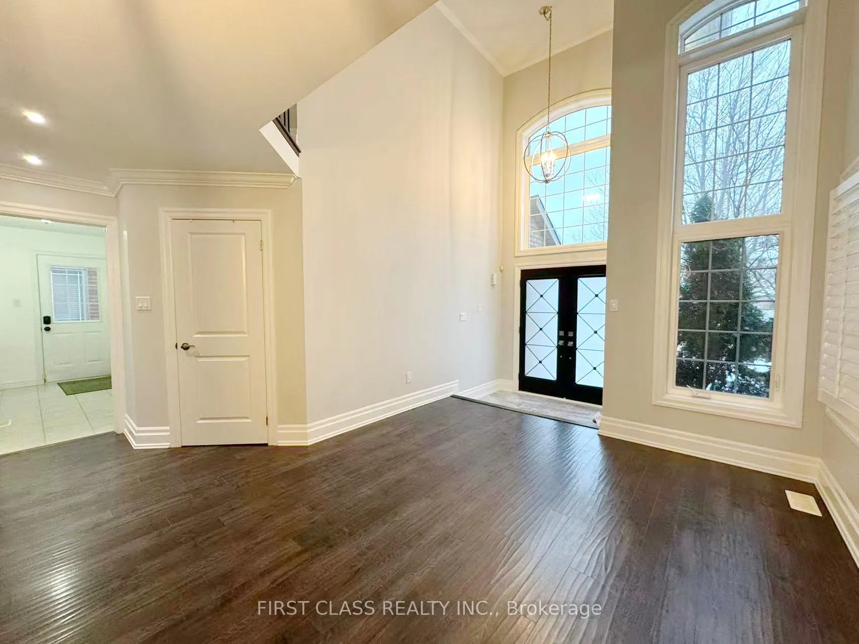 Photo 4 of 56 Moorland Crescent, Hamilton, Meadowlands — HOMEH
