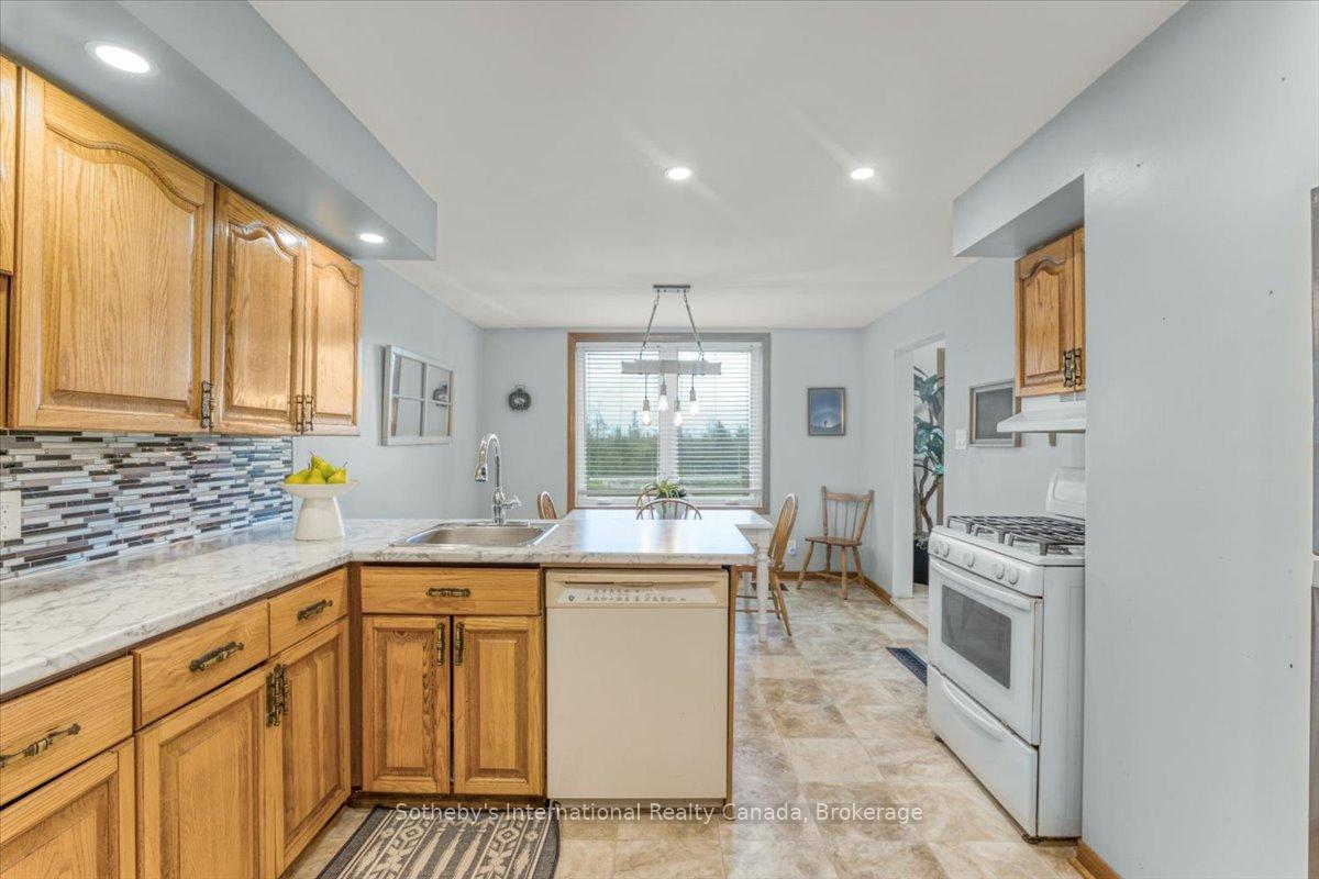 Photo 17 of 429639 8th Concession B, Grey Highlands — HOMEH