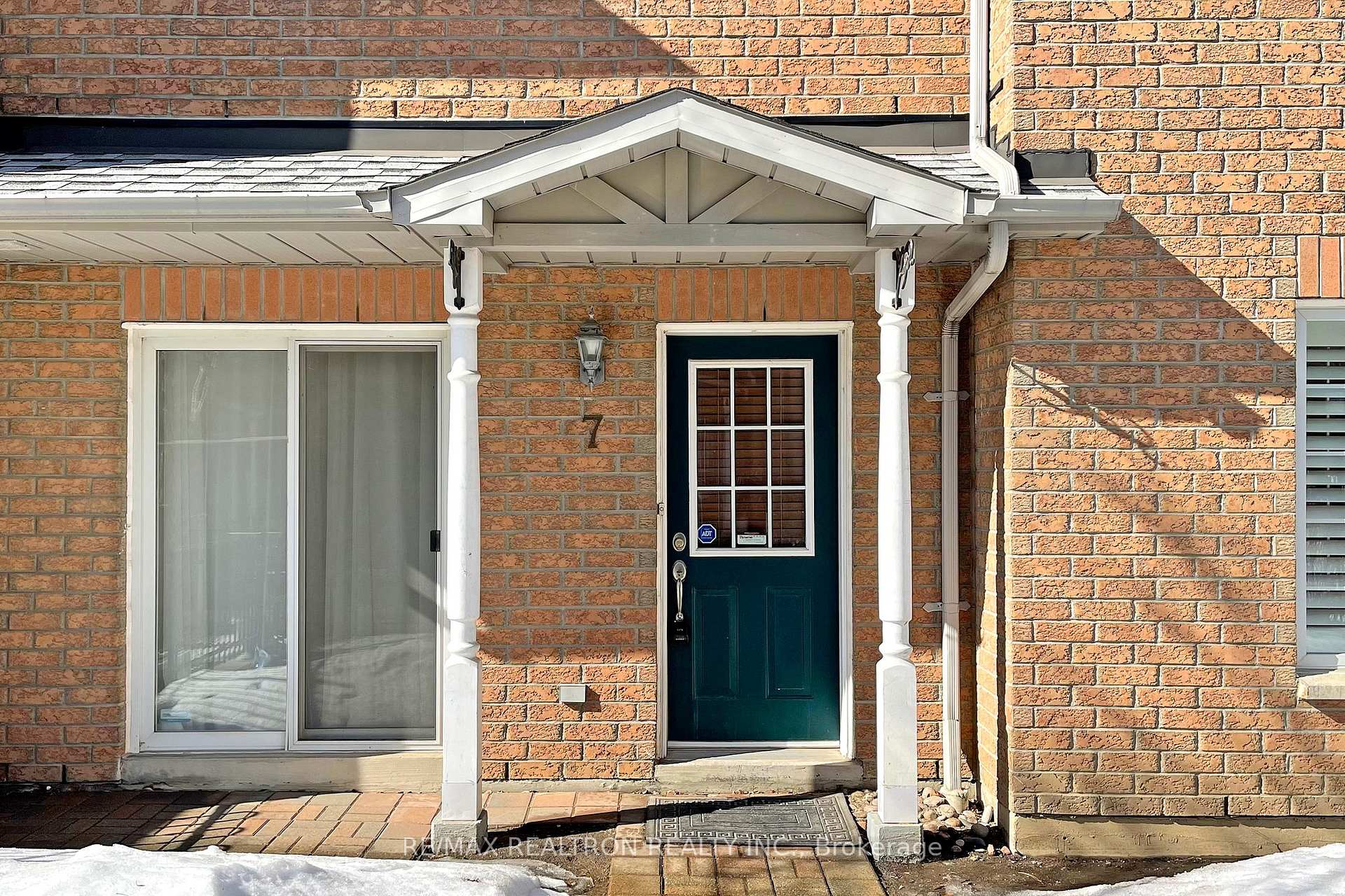 Photo 5 of Unit 7, 2 Cox Boulevard, Markham, Unionville — HOMEH