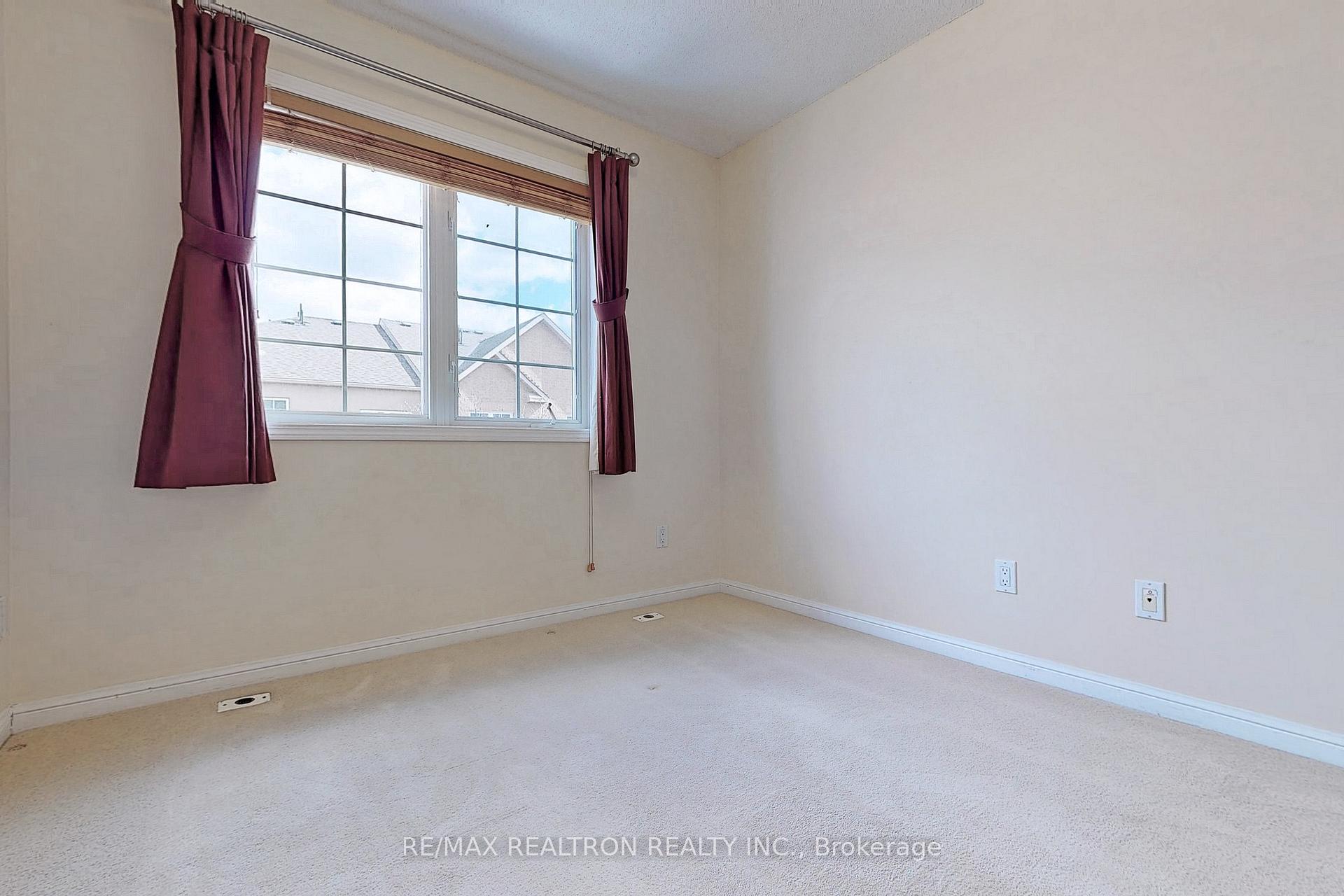 Photo 25 of Unit 7, 2 Cox Boulevard, Markham, Unionville — HOMEH