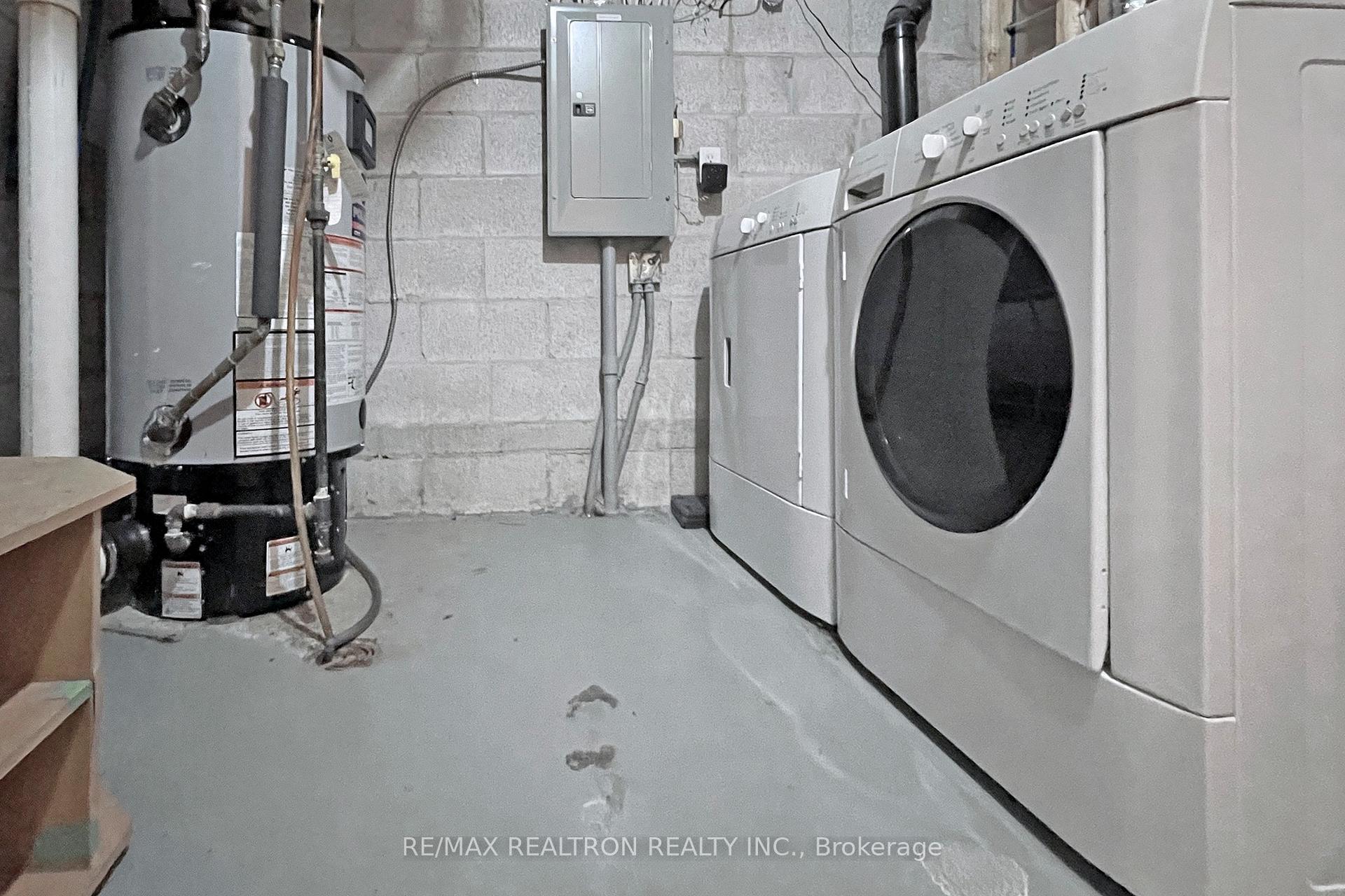 Photo 36 of Unit 7, 2 Cox Boulevard, Markham, Unionville — HOMEH