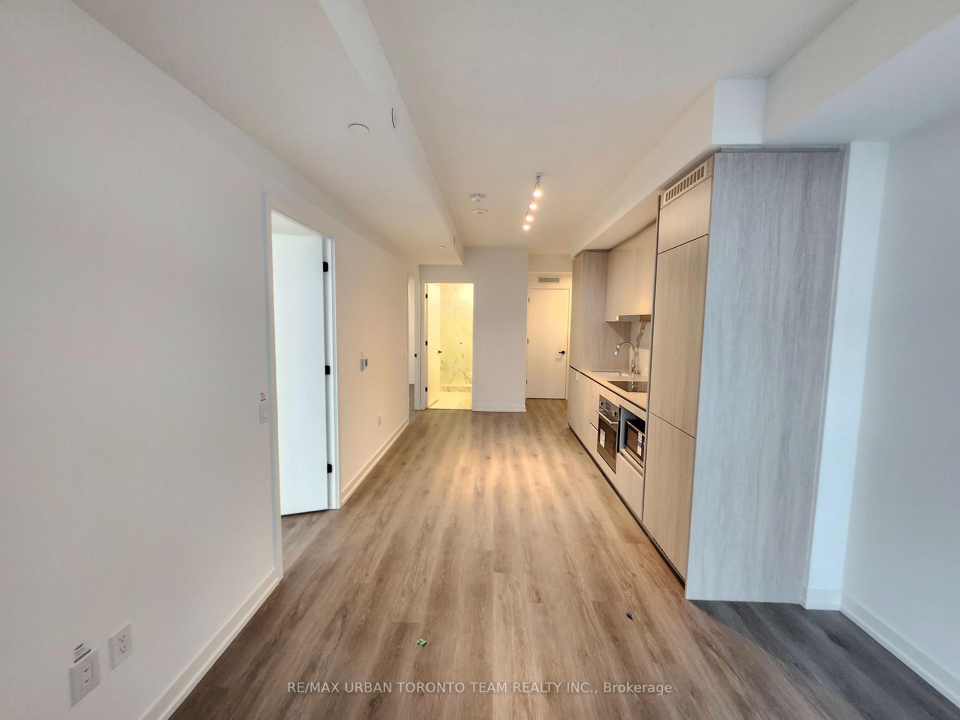 Photo 2 of Unit 319, 28 Interchange Way, Vaughan, Vaughan Corporate Centre — HOMEH