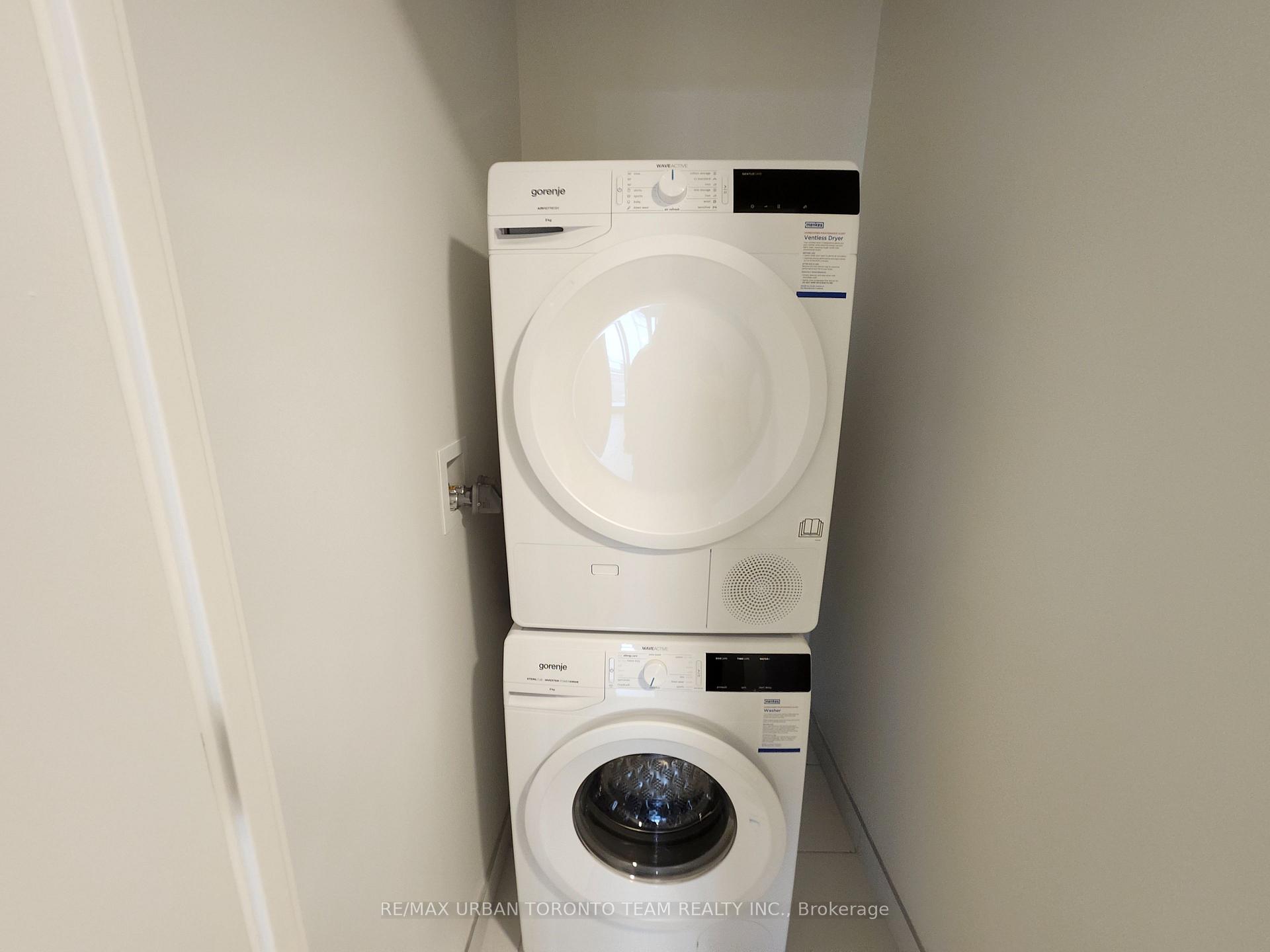 Photo 10 of Unit 319, 28 Interchange Way, Vaughan, Vaughan Corporate Centre — HOMEH