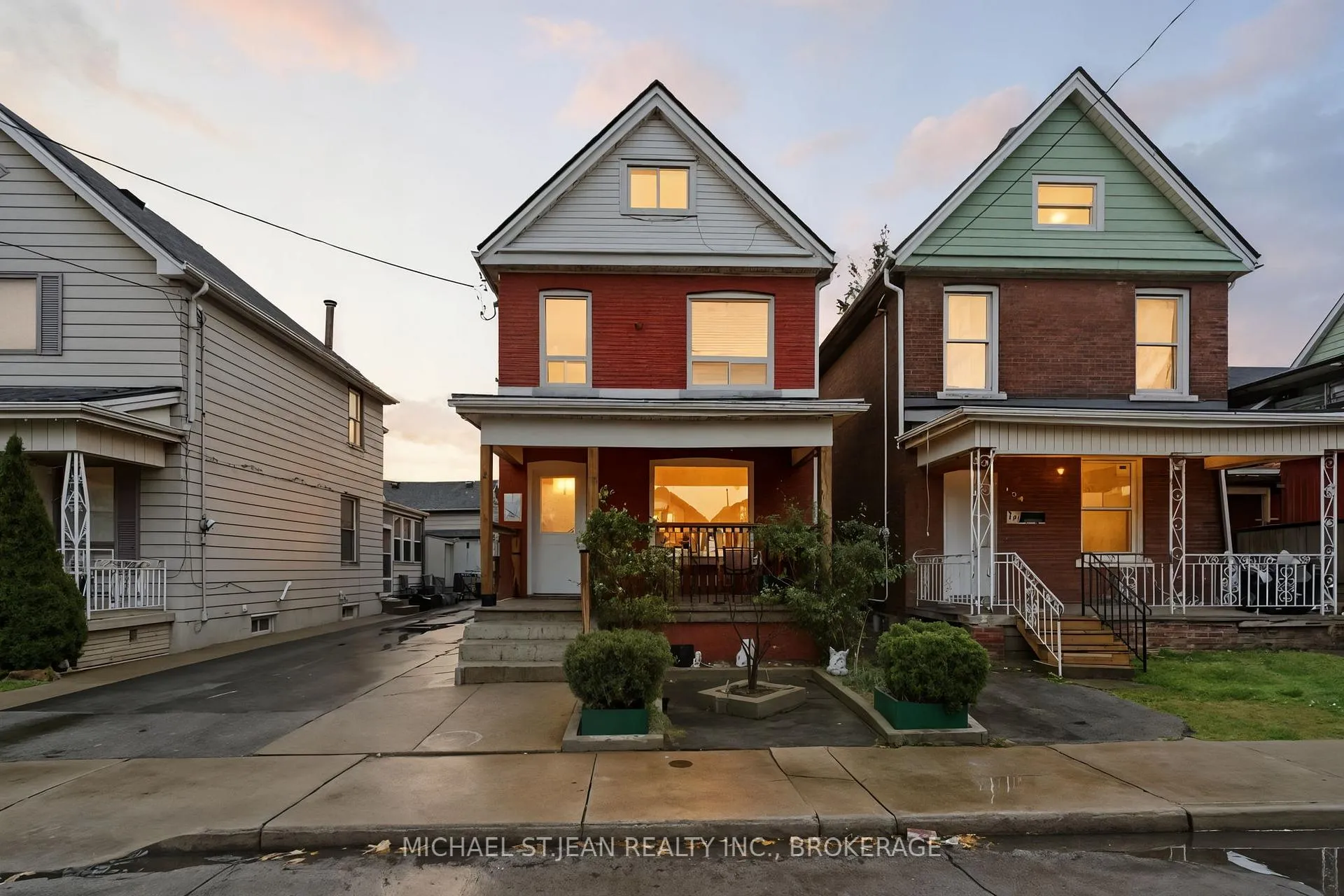 Photo 1 of 196 Avondale Street, Hamilton, Crown Point — HOMEH