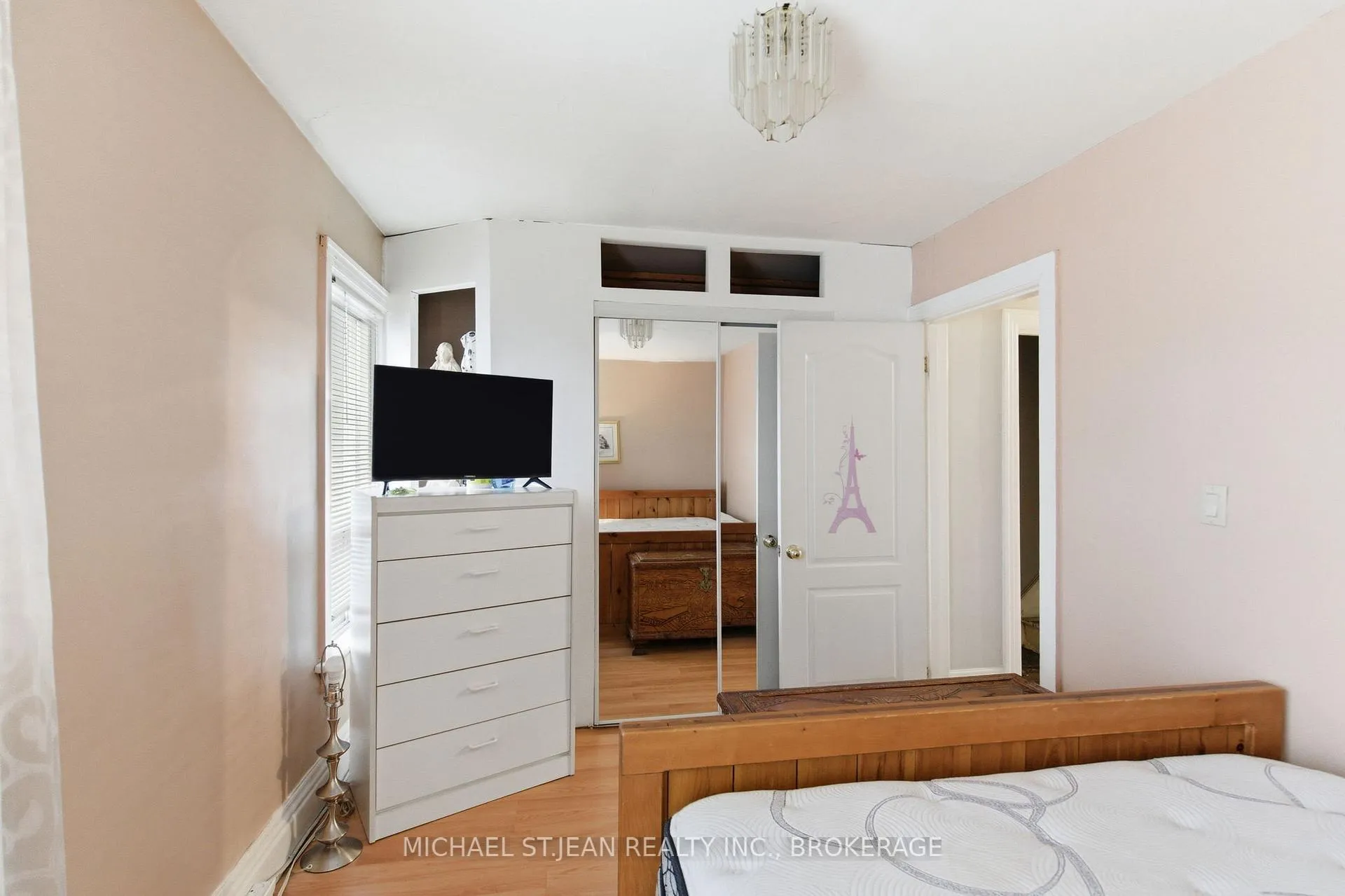 Photo 25 of 196 Avondale Street, Hamilton, Crown Point — HOMEH