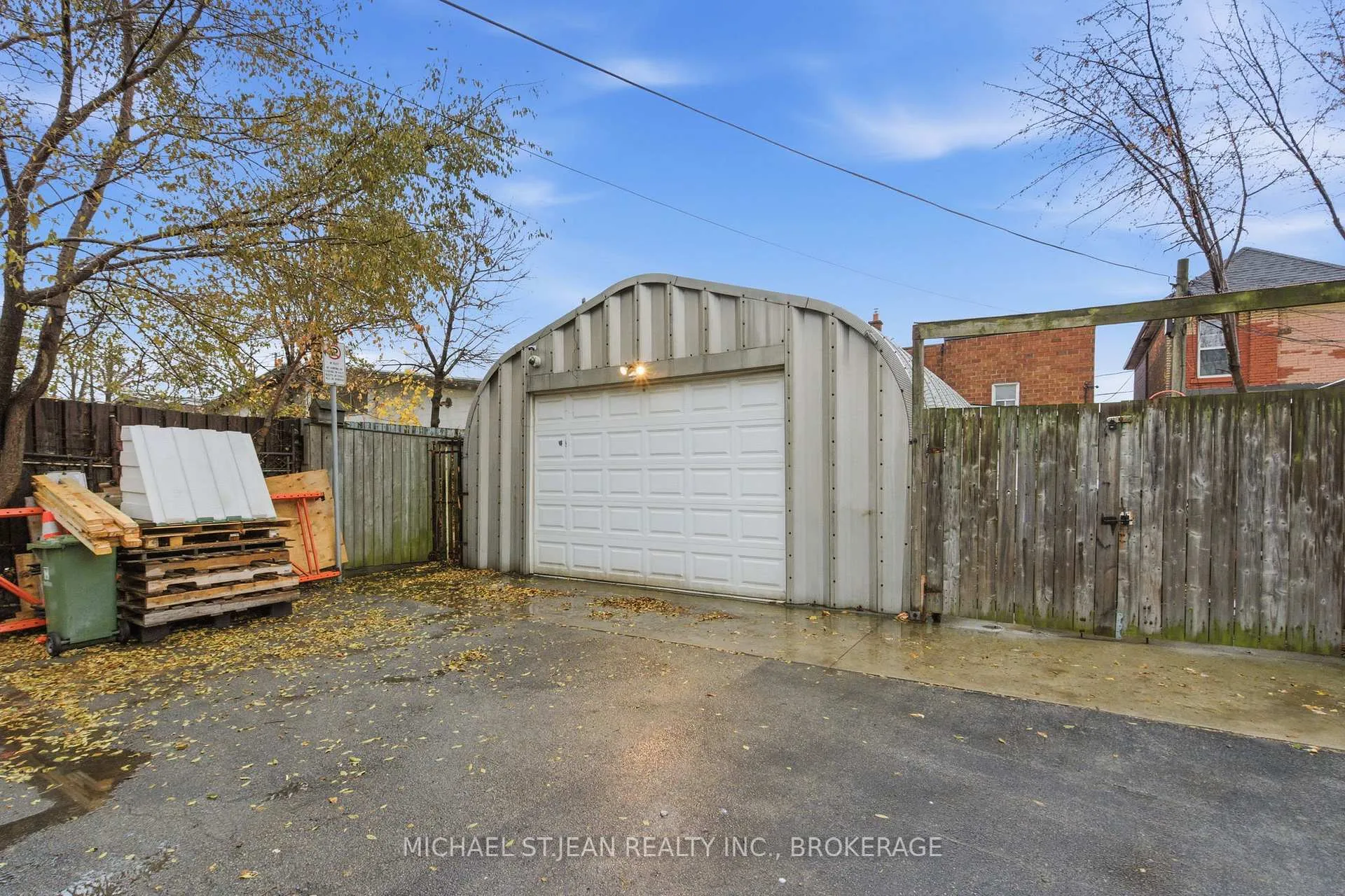 Photo 35 of 196 Avondale Street, Hamilton, Crown Point — HOMEH