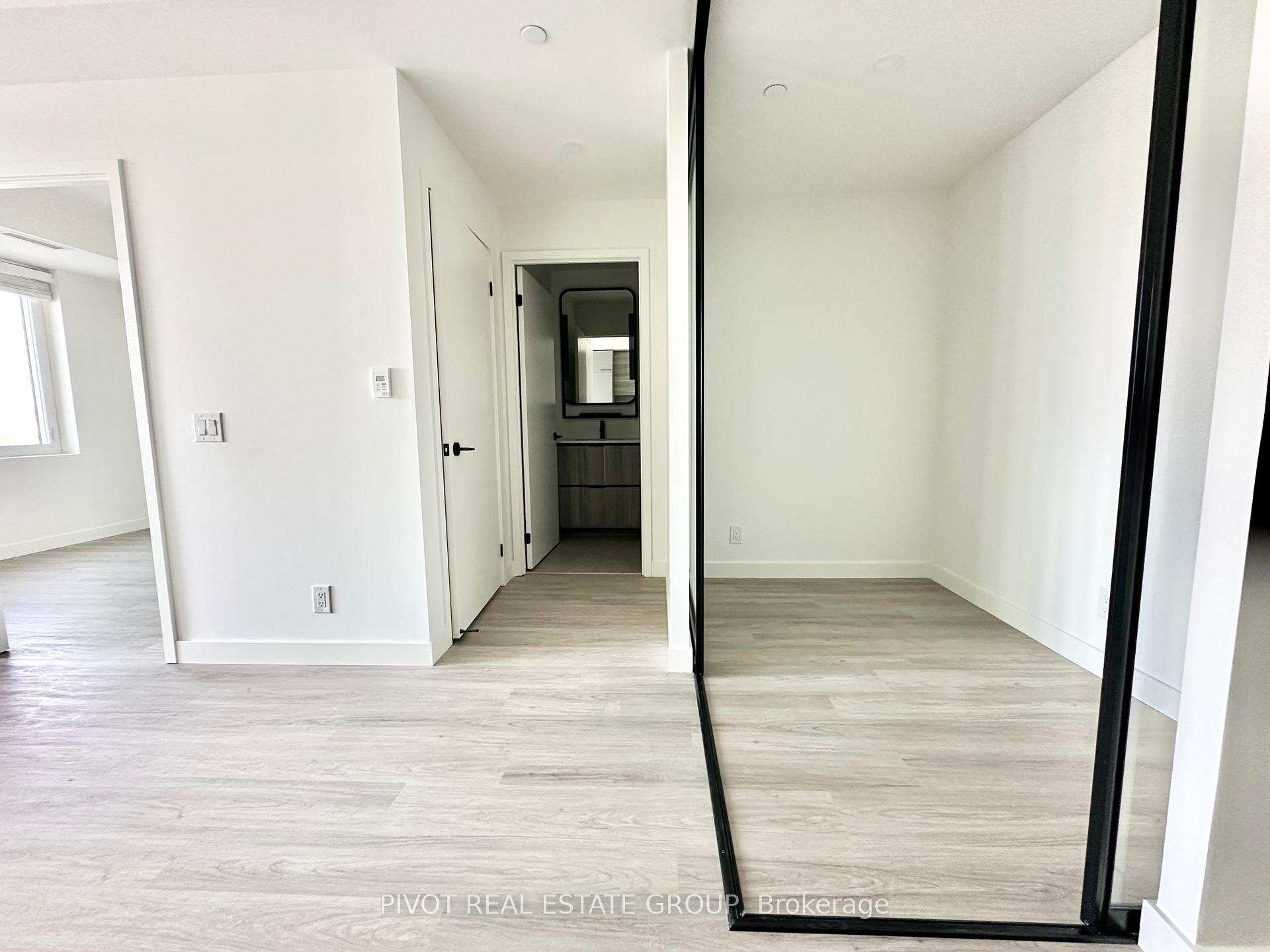 Photo 3 of Unit 407, 1050 Eastern Avenue, Toronto, The Beaches — HOMEH