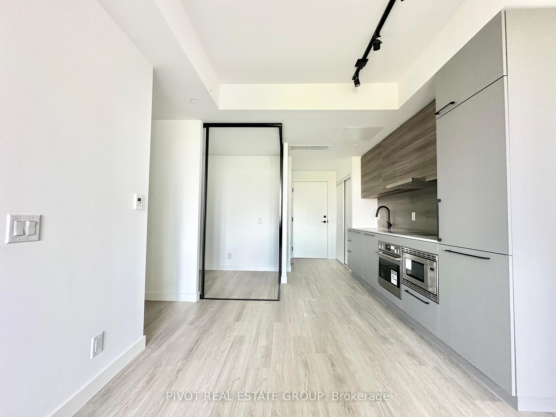 Photo 7 of Unit 407, 1050 Eastern Avenue, Toronto, The Beaches — HOMEH