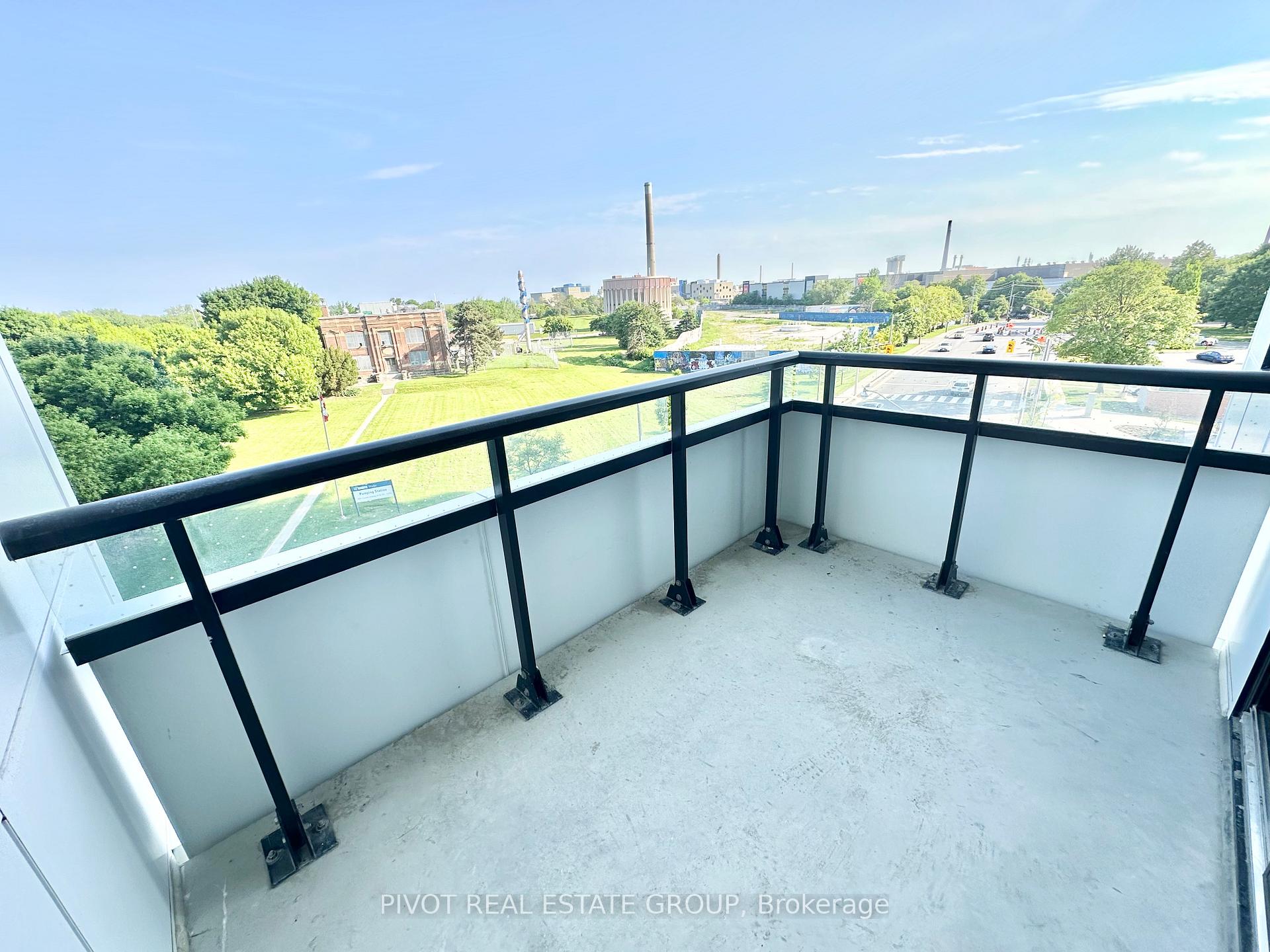Photo 8 of Unit 407, 1050 Eastern Avenue, Toronto, The Beaches — HOMEH