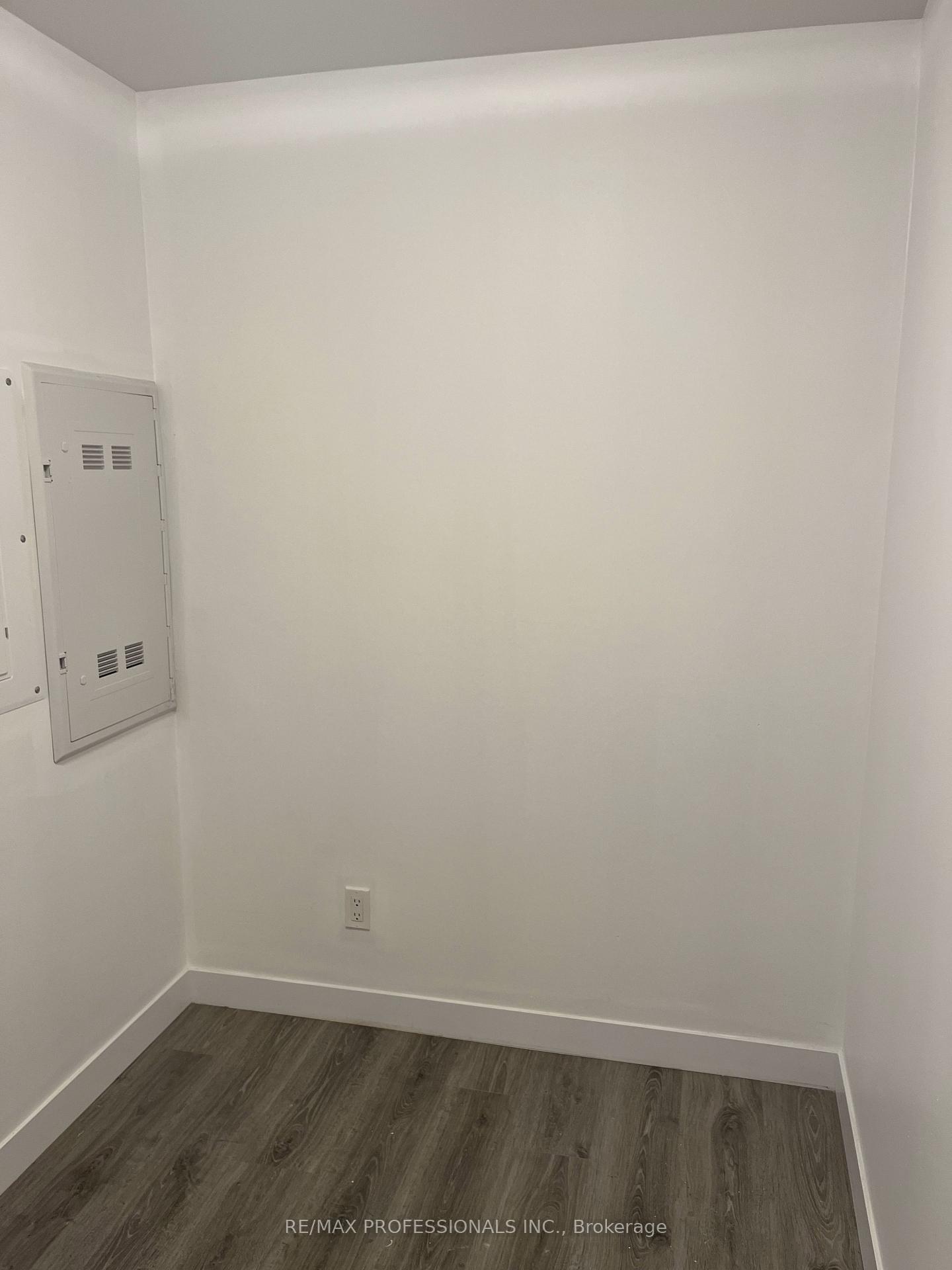 Photo 12 of Unit 2711, 60 Frederick Street, Kitchener — HOMEH