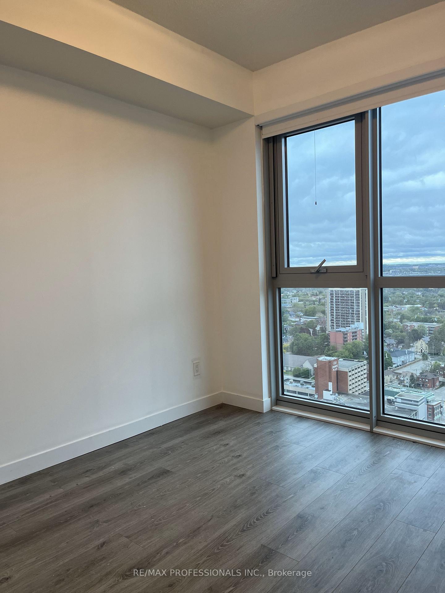 Photo 11 of Unit 2711, 60 Frederick Street, Kitchener — HOMEH