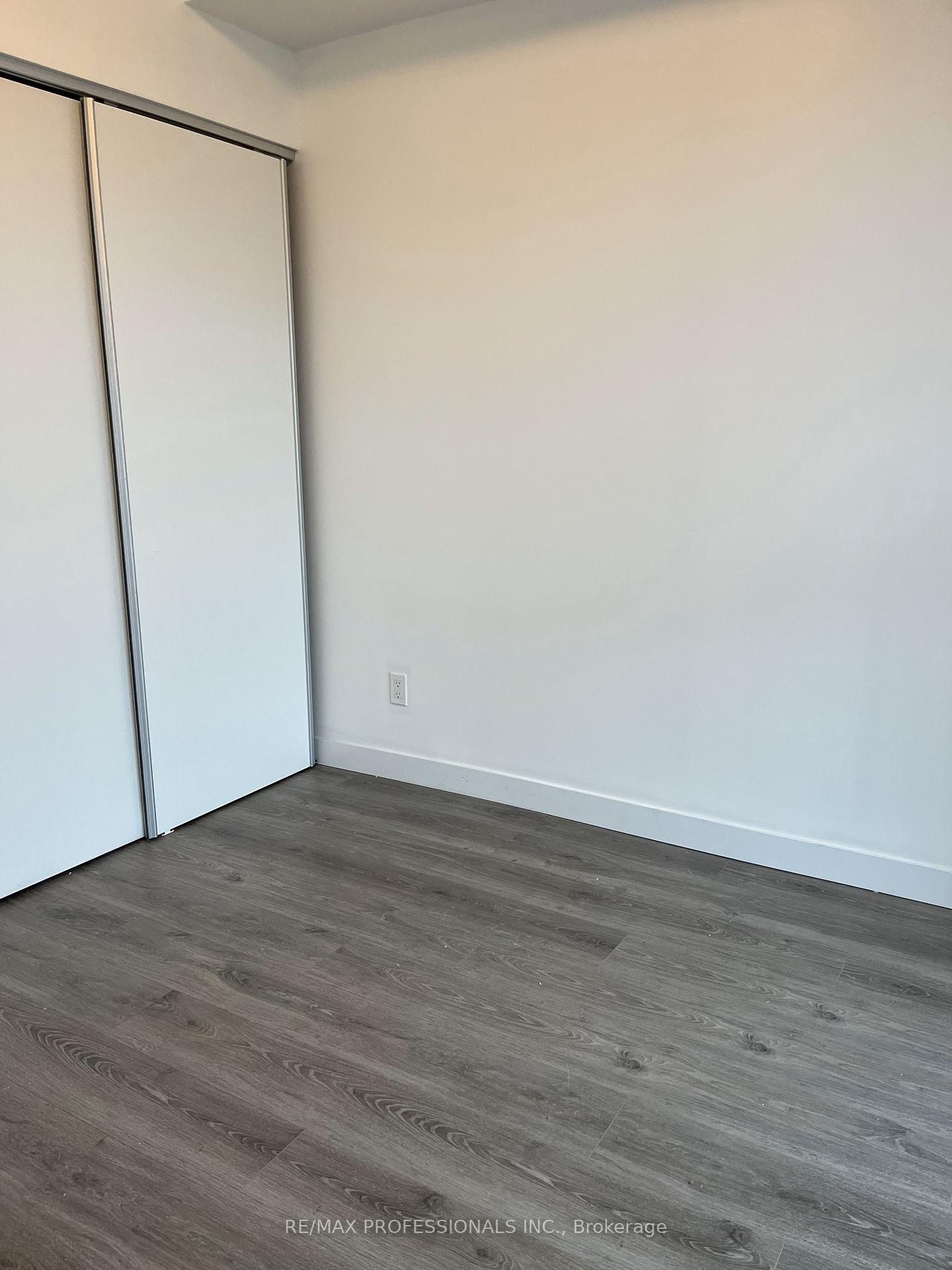 Photo 10 of Unit 2711, 60 Frederick Street, Kitchener — HOMEH