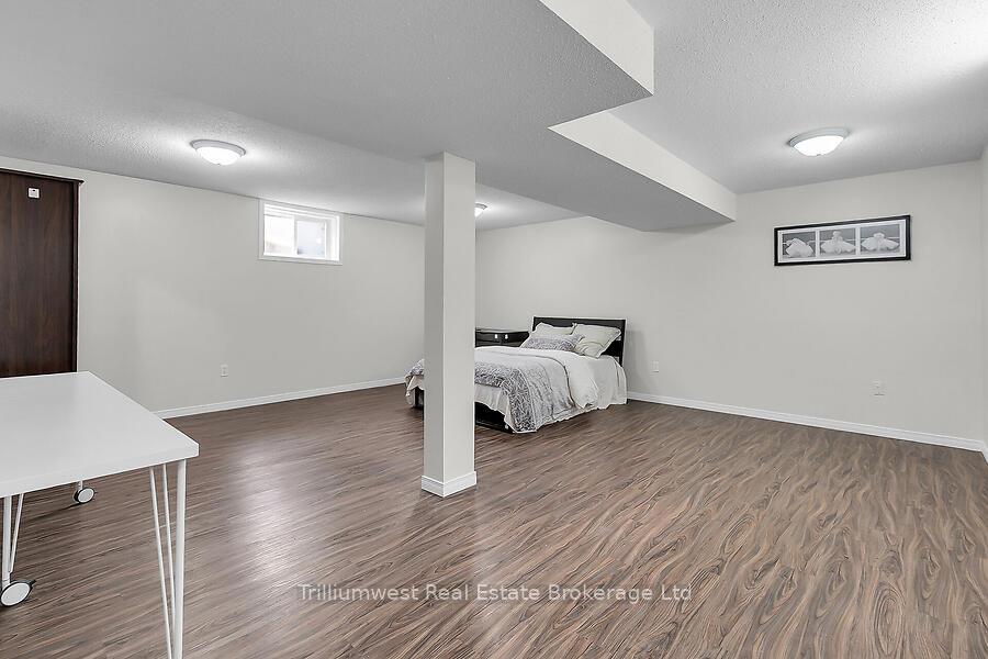 Photo 11 of 105 Southcreek Trail, Guelph, Kortright West — HOMEH