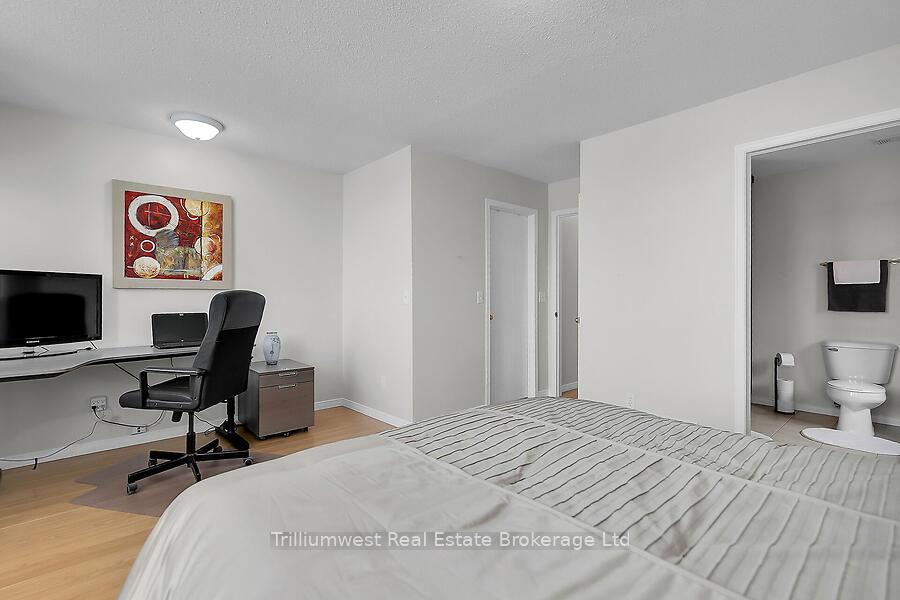 Photo 14 of 105 Southcreek Trail, Guelph, Kortright West — HOMEH
