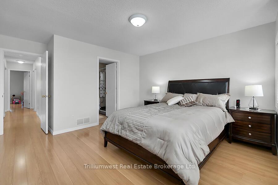 Photo 15 of 105 Southcreek Trail, Guelph, Kortright West — HOMEH