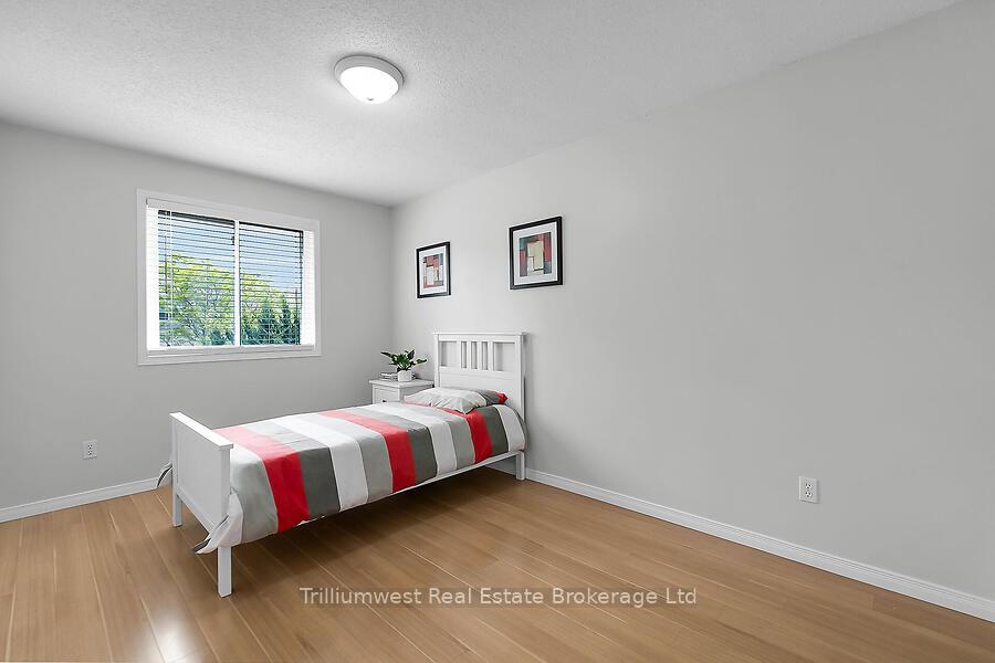 Photo 18 of 105 Southcreek Trail, Guelph, Kortright West — HOMEH