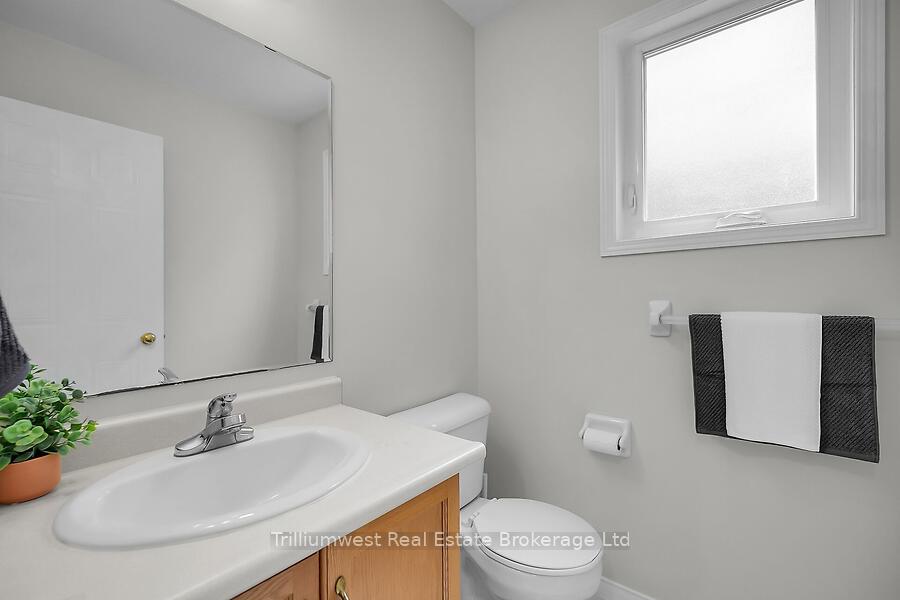 Photo 22 of 105 Southcreek Trail, Guelph, Kortright West — HOMEH