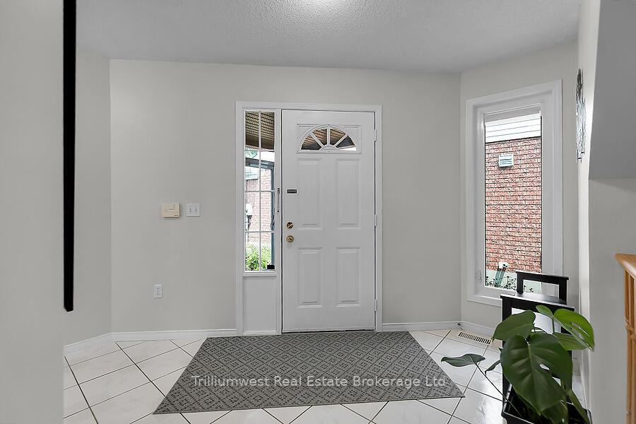 Photo 33 of 105 Southcreek Trail, Guelph, Kortright West — HOMEH