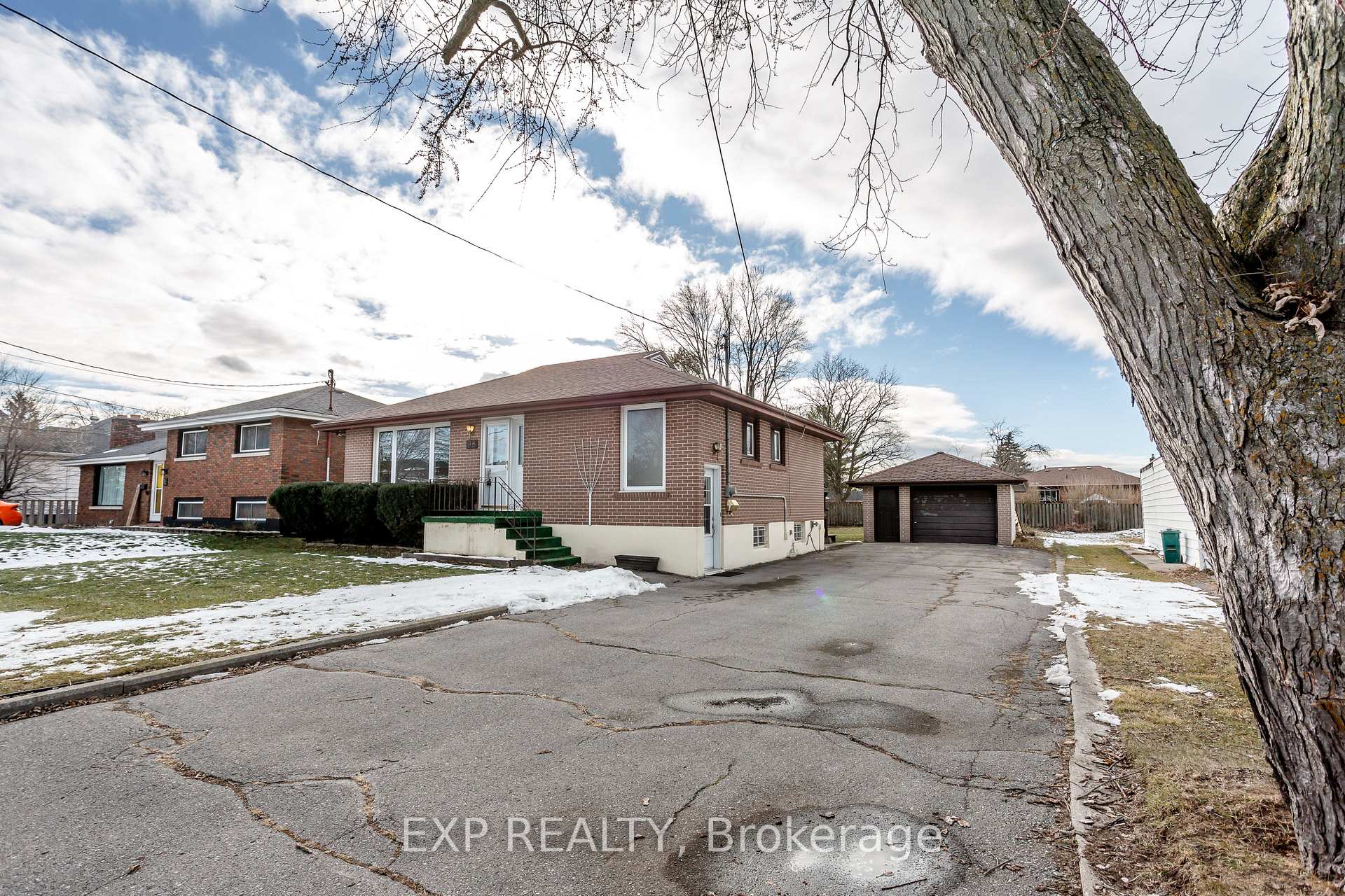 Photo 2 of 98 Lemoine Street, Belleville, Belleville Ward — HOMEH