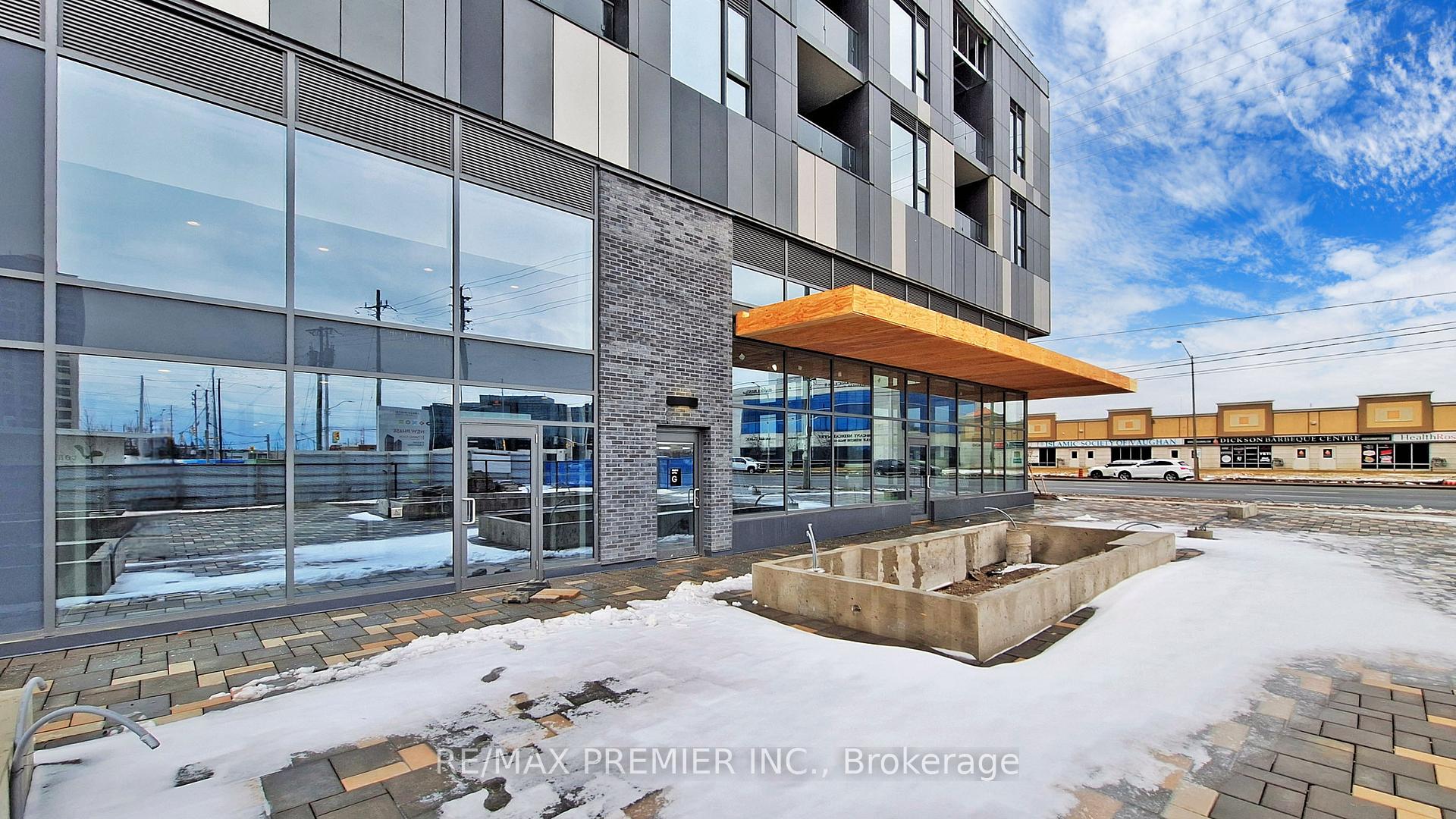 Photo 5 of Unit 1532, 498 Caldari Road, Vaughan, Concord — HOMEH