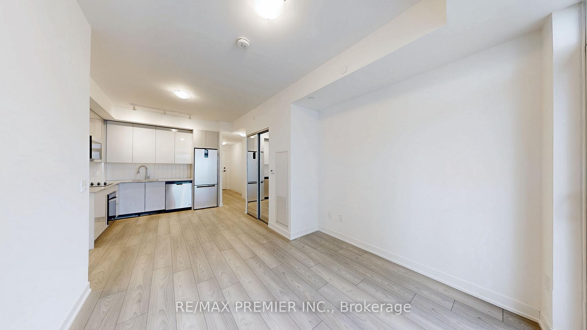 Photo 6 of Unit 1532, 498 Caldari Road, Vaughan, Concord — HOMEH