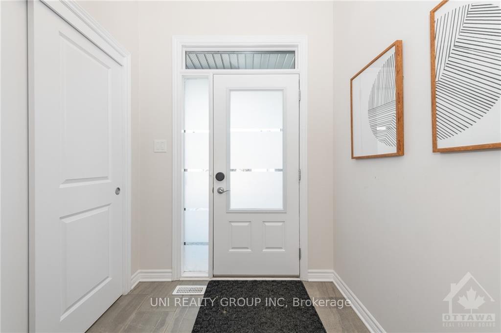 Photo 2 of 303 Grackle Street, Ottawa, Blossom Park/Kemp Park/Findlay Creek — HOMEH