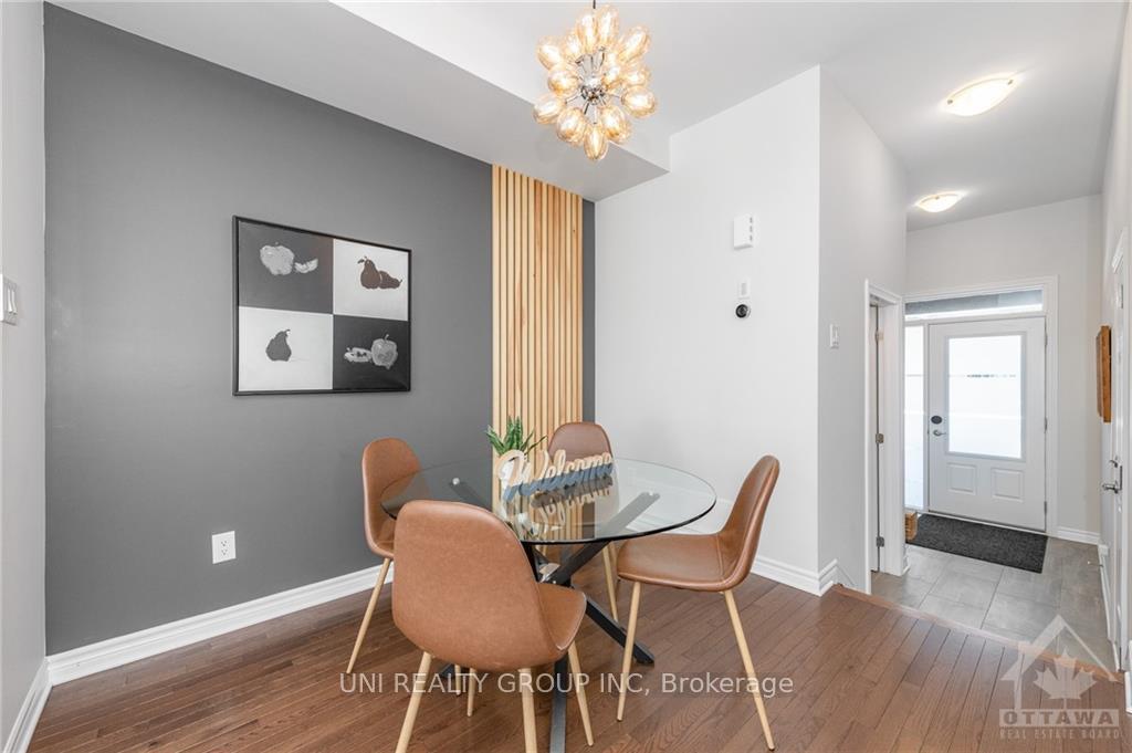 Photo 3 of 303 Grackle Street, Ottawa, Blossom Park/Kemp Park/Findlay Creek — HOMEH