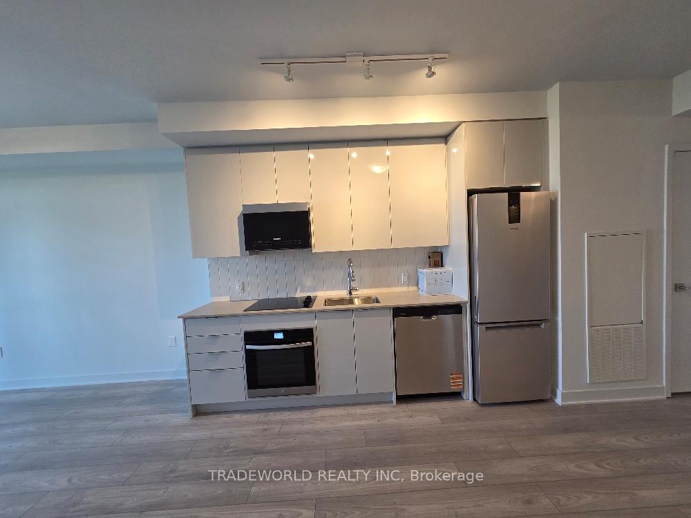 Photo 4 of Unit 1204, 2920 Highway 7 Road, Vaughan, Concord — HOMEH
