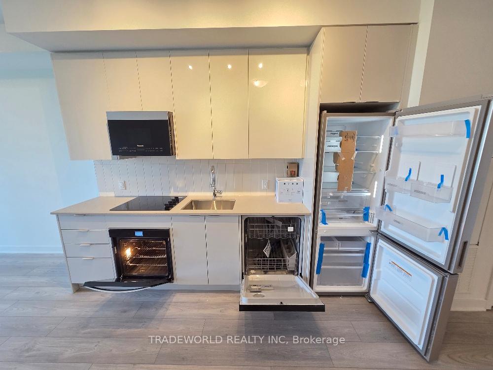 Photo 6 of Unit 1204, 2920 Highway 7 Road, Vaughan, Concord — HOMEH